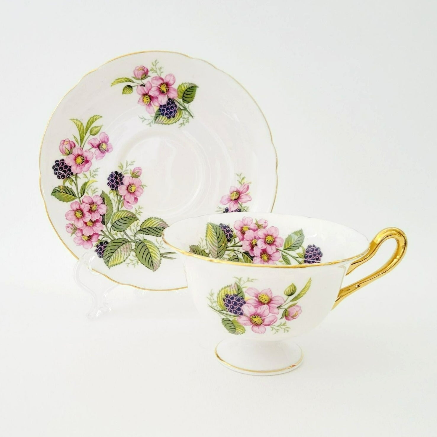 Teacups & Saucers