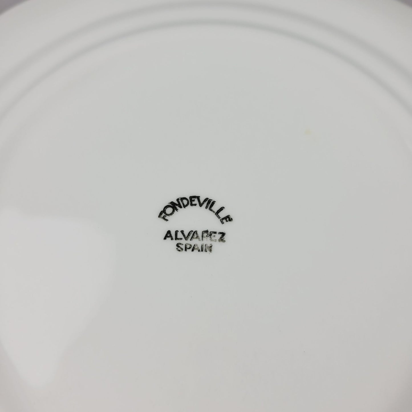 Fondeville White Majolica Strawberry Embossed Salad Plate, Made in Alvarez Spain
