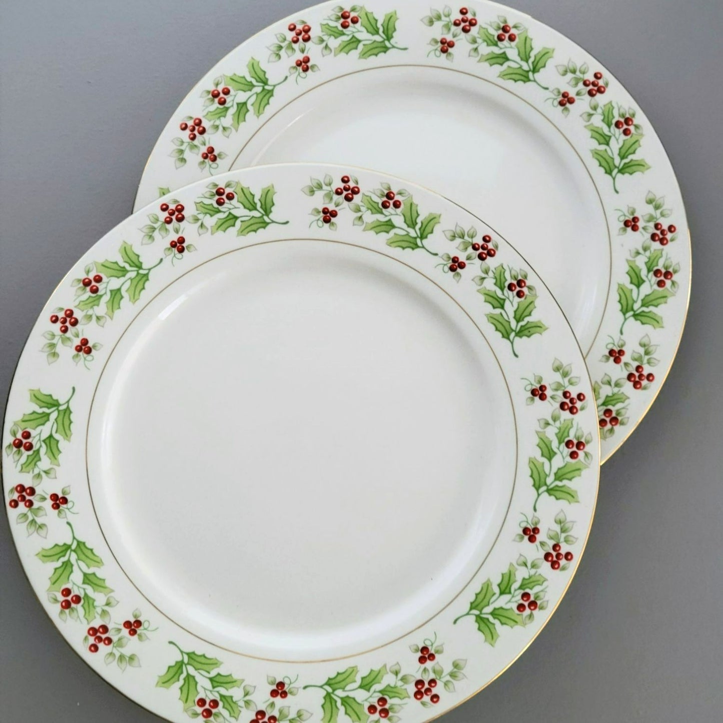 Gibson "Christmas Harmony" Dinner Plate, Set of 2