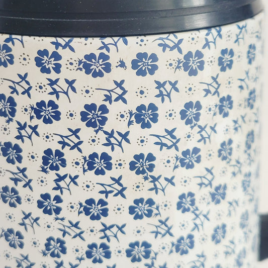 Japan Peacock 1 Liter Carafe