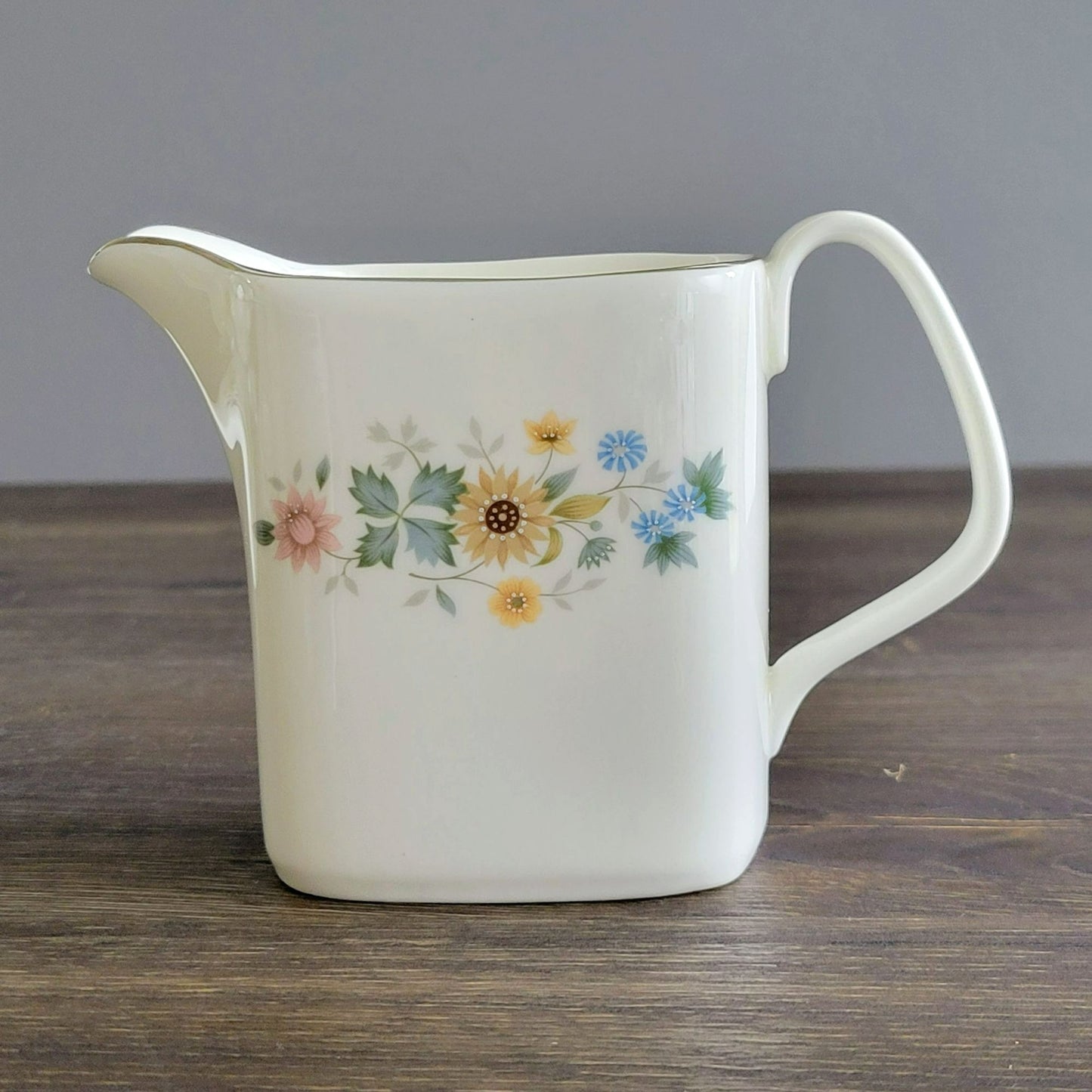 Royal Doulton Pastorale Creamer & Sugar Bowl Set, c.1970-90 England