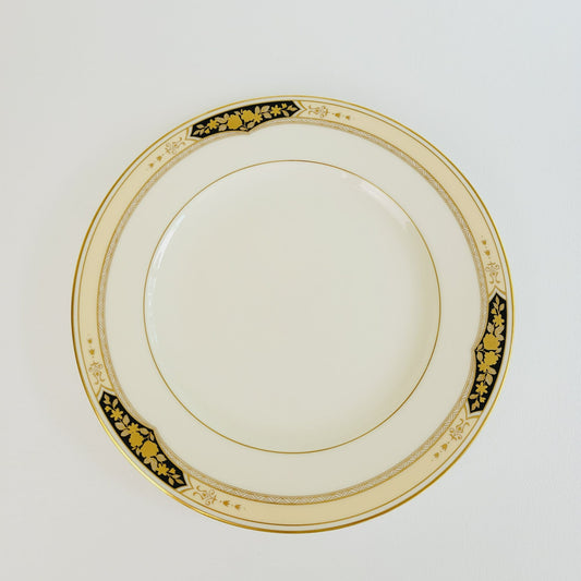Mikasa Crown Hall Dinner Plate, Japan c.1999-2001