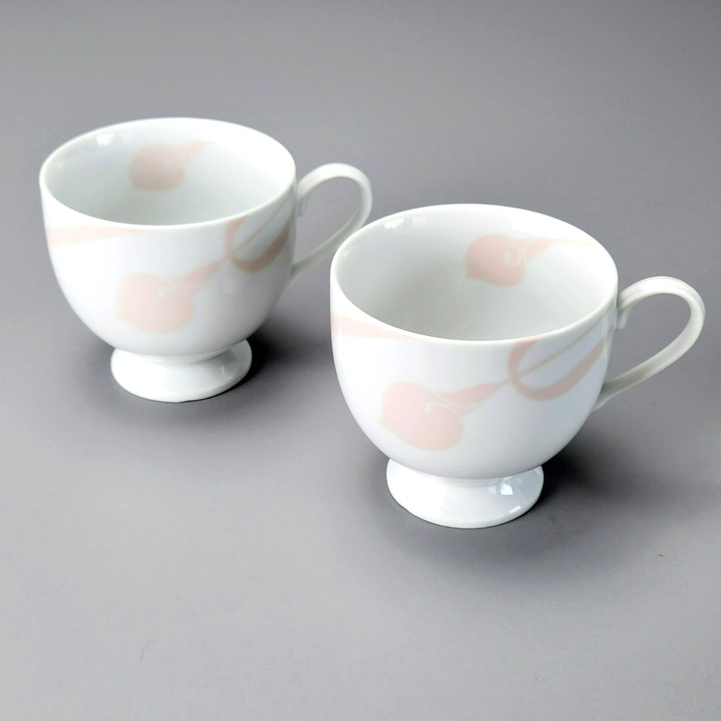 Retro Mikasa Classic Flair Peach Footed Cup Set of 2, Calla Lily Pattern on Footed Teacup, Made in Japan