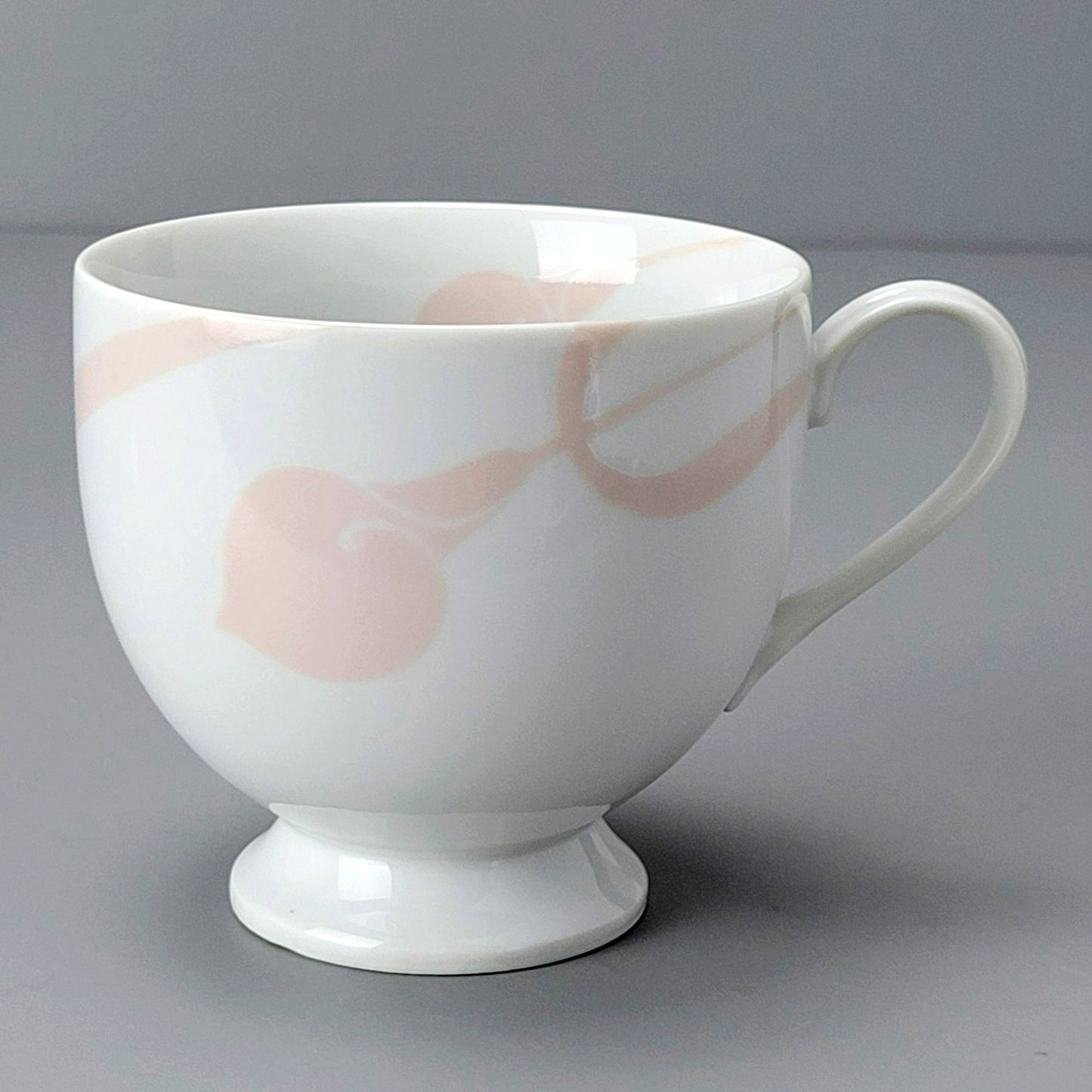 Retro Mikasa Classic Flair Peach Footed Cup Set of 2, Calla Lily Pattern on Footed Teacup, Made in Japan