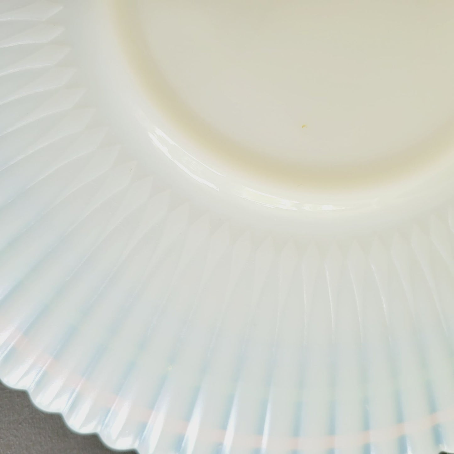 MacBeth Evans Petalware 10" Round Platter
