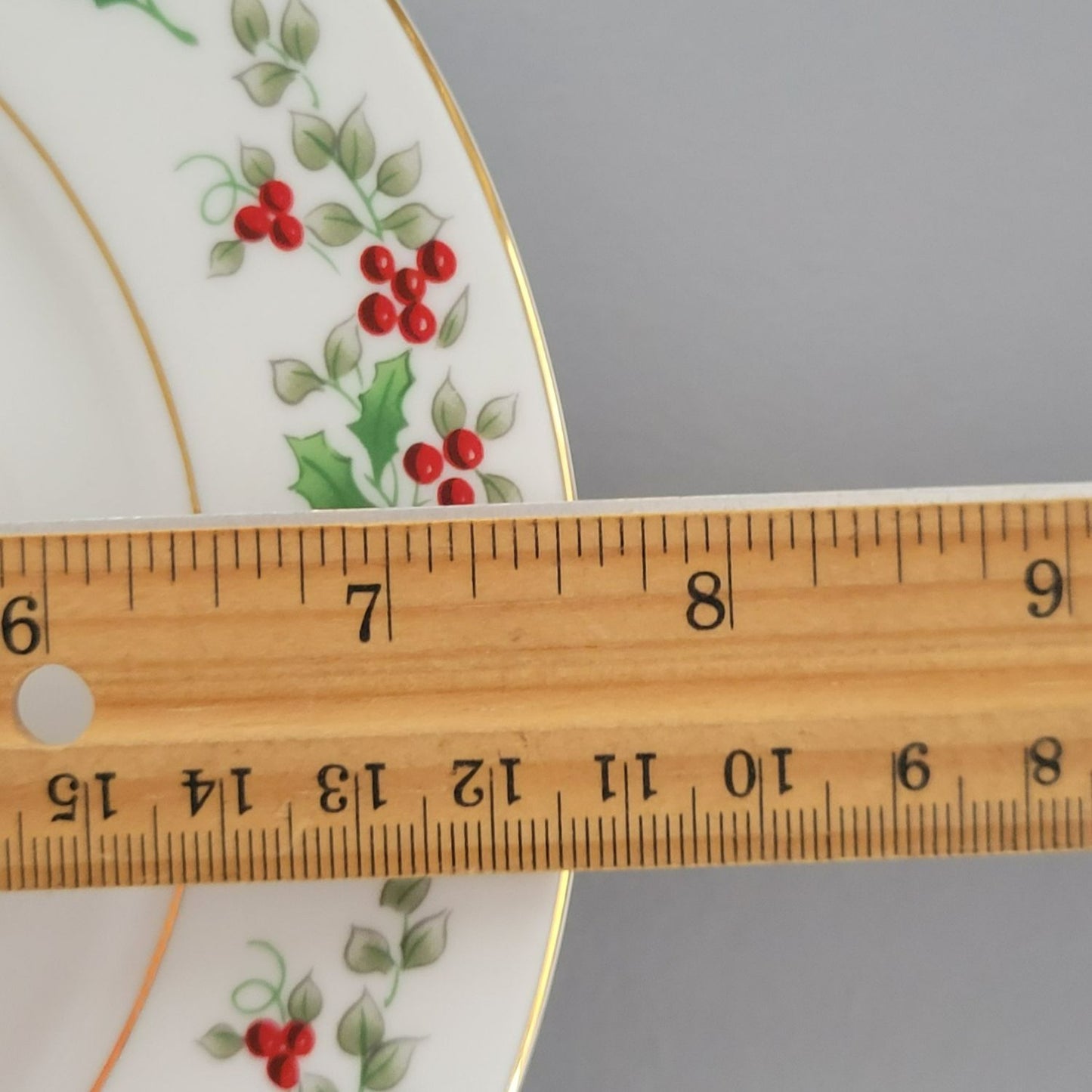 Gibson "Christmas Harmony" Salad Plate, Set of 2