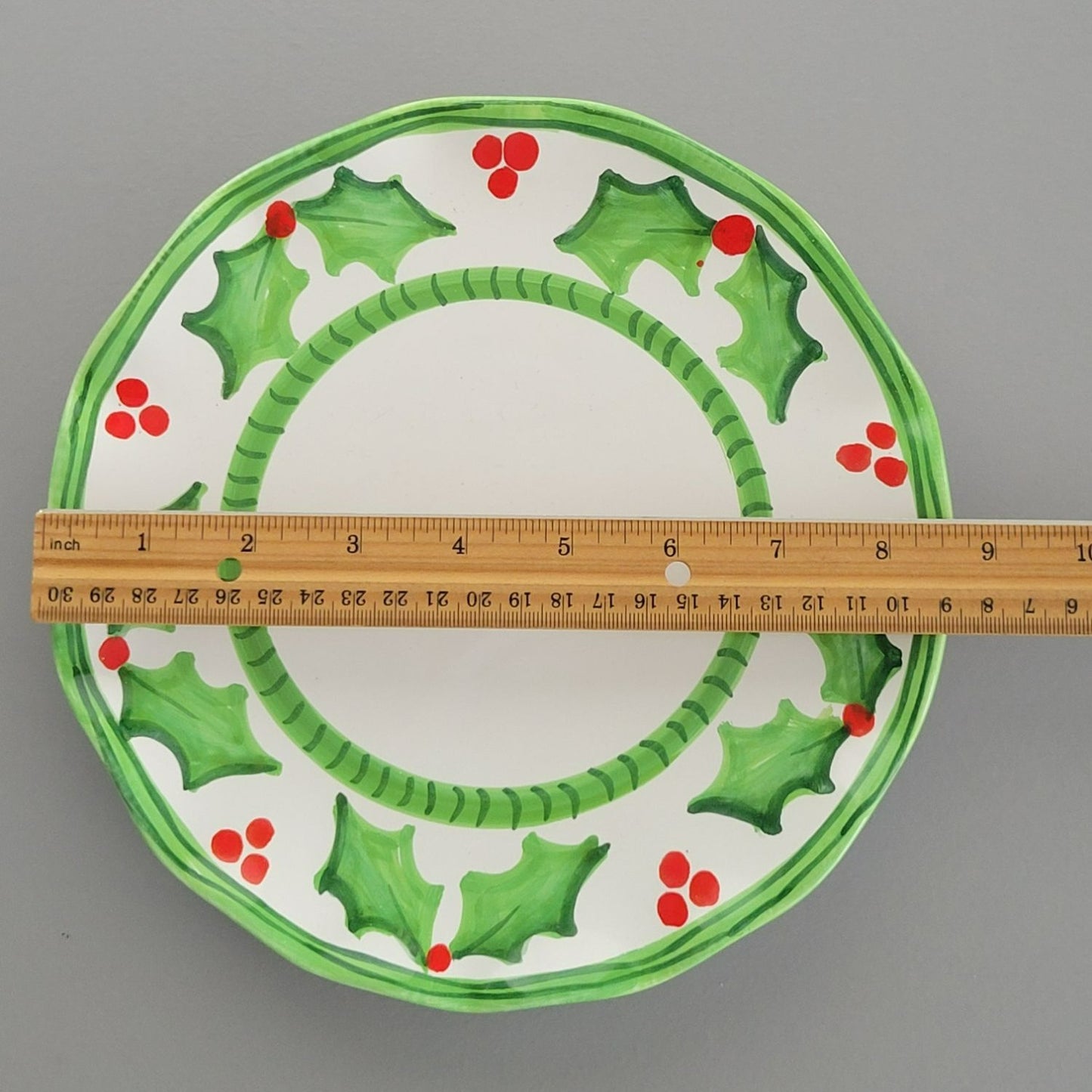Anne Hathaway Holly Jolly Salad Plate, Italy c.2000-2005