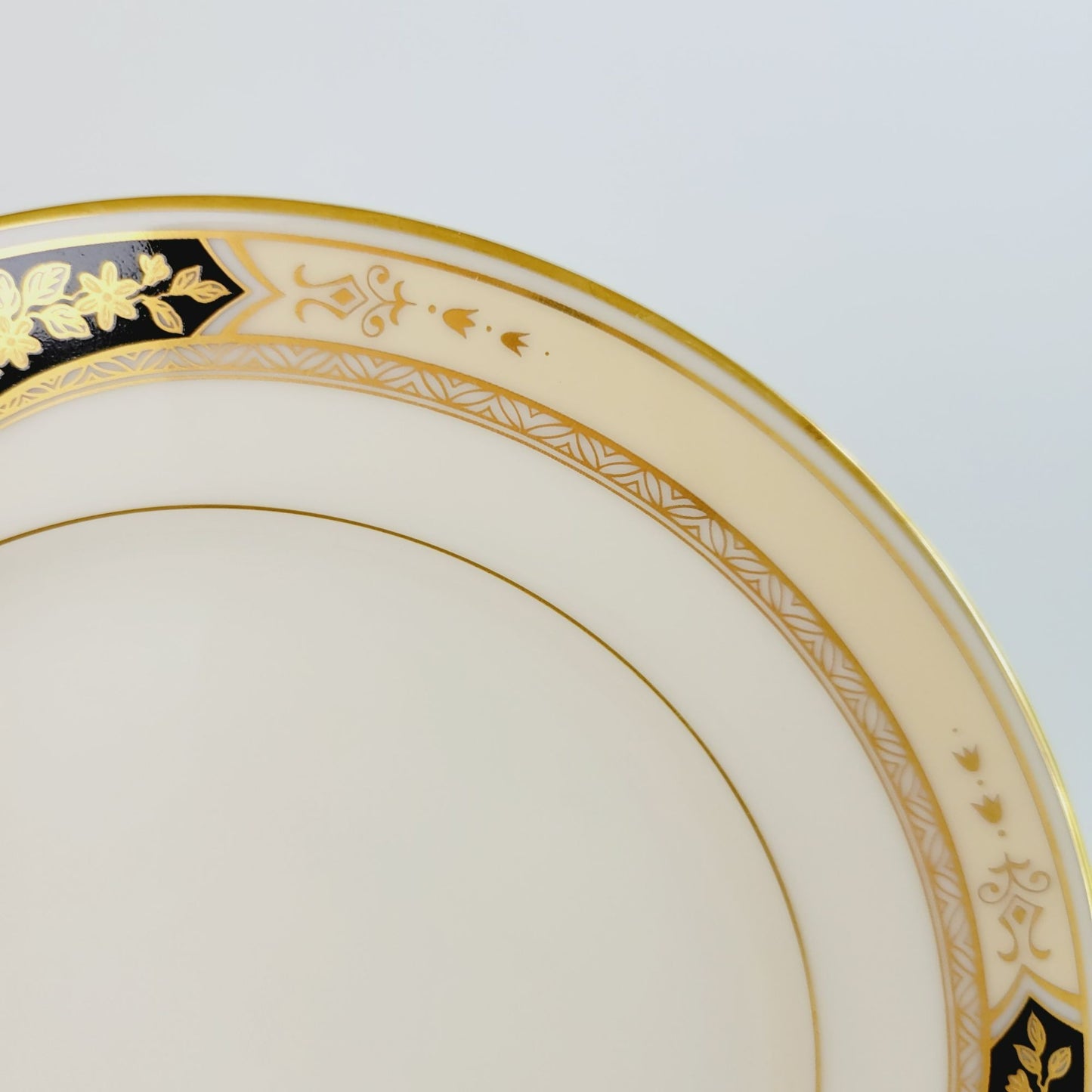 Mikasa "Crown Hall" Bread Plate Set of 2, c.1999-2001 Japan