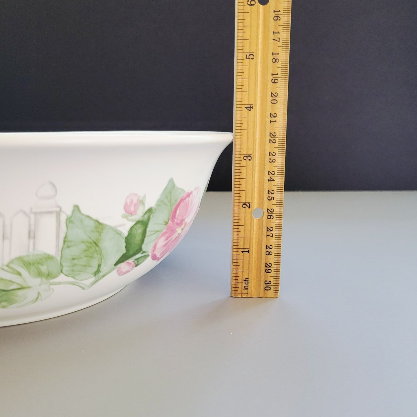 Pfaltzgraff Cape May 10" Large Salad Bowl, c.1990s USA Made