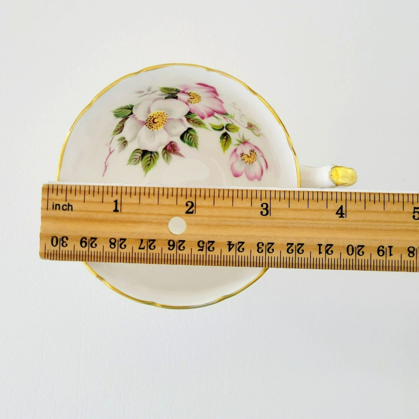 Aynsley Floral Gold Ivy Teacup, Pink & White Floral Design Inside, Gold Ivy Edge, English Bone China