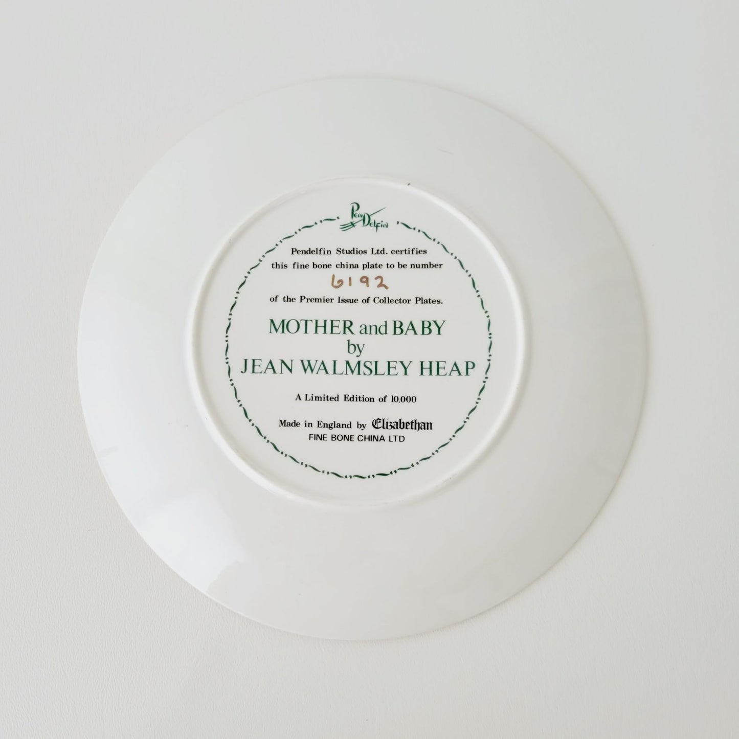 Vintage Mother & Baby Bunny Collectors Plate, Artiest Jean Walmsley Heap, Elizabethan PenDelfin, Made in England