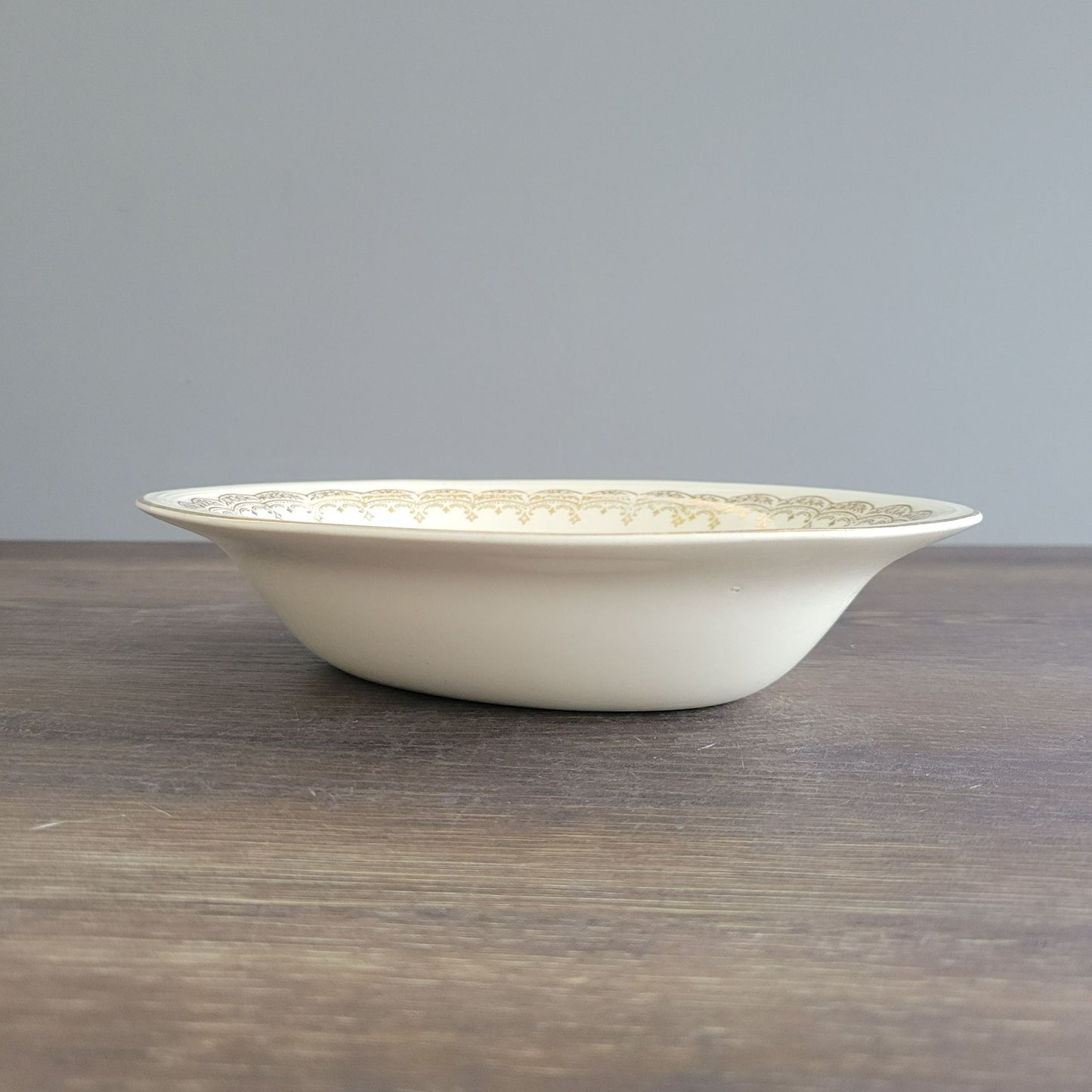 Edwin Knowles Priscilla 9" Oval Serving Bowl, c.1940s USA
