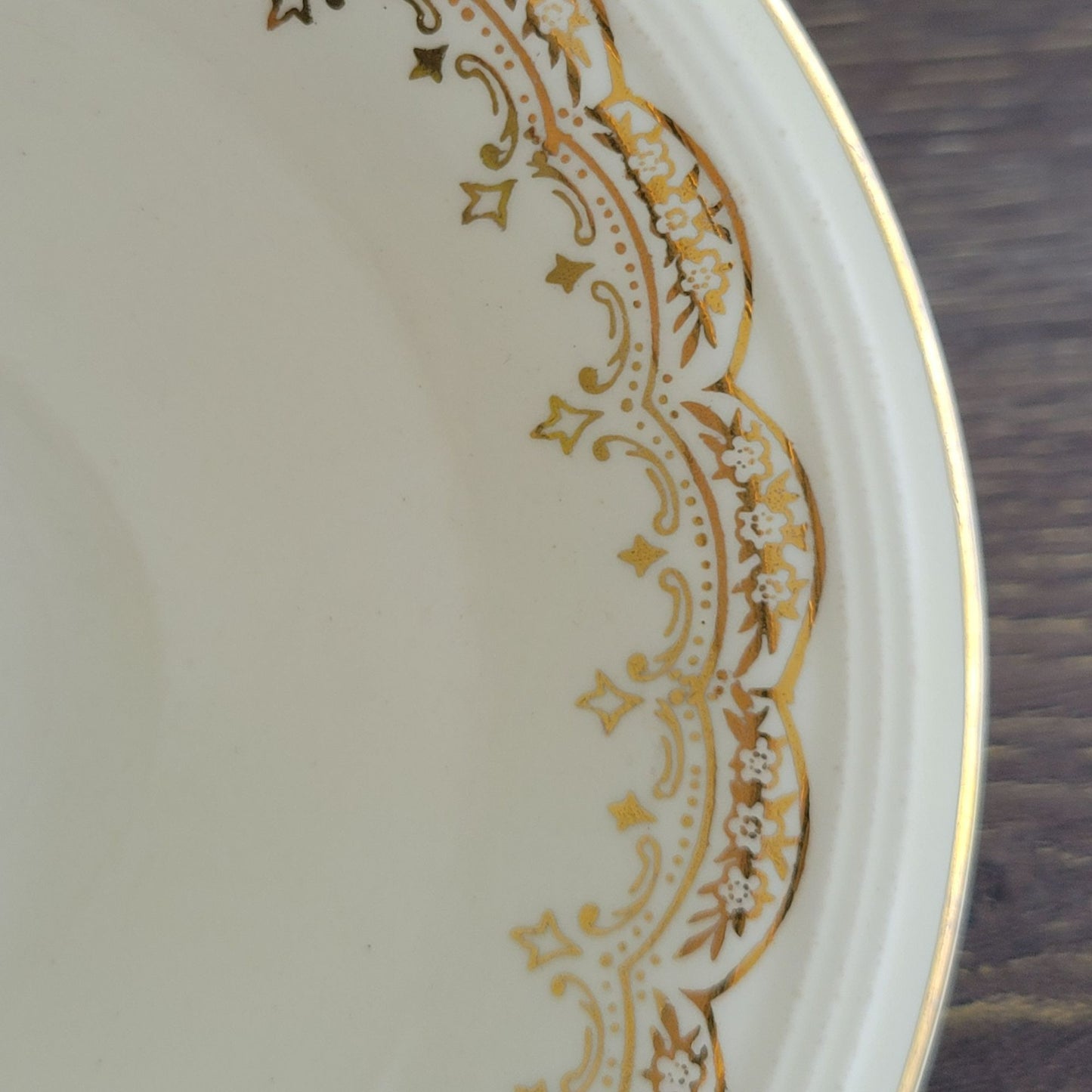 Edwin Knowles Priscilla 9" Oval Serving Bowl, c.1940s USA
