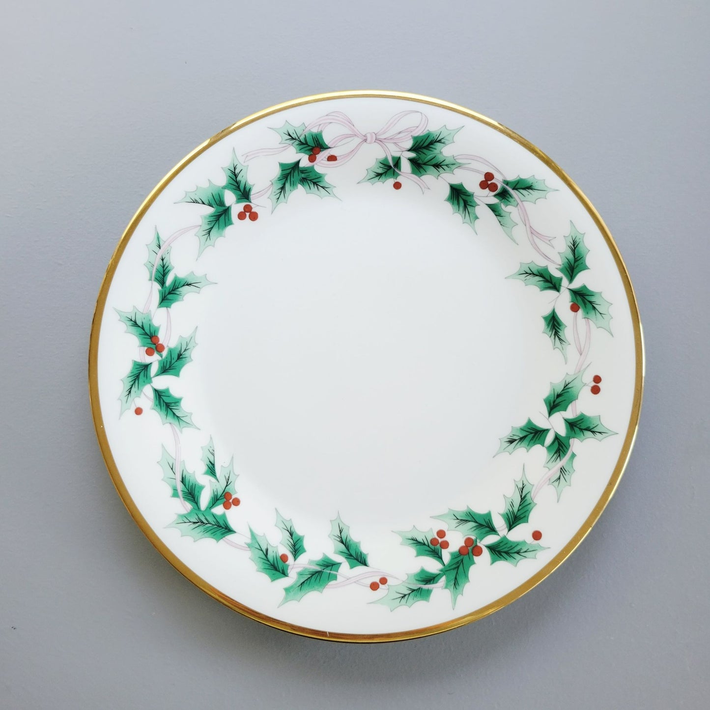 Mikasa Ribbon Holly Dinner Plate, Japan Made