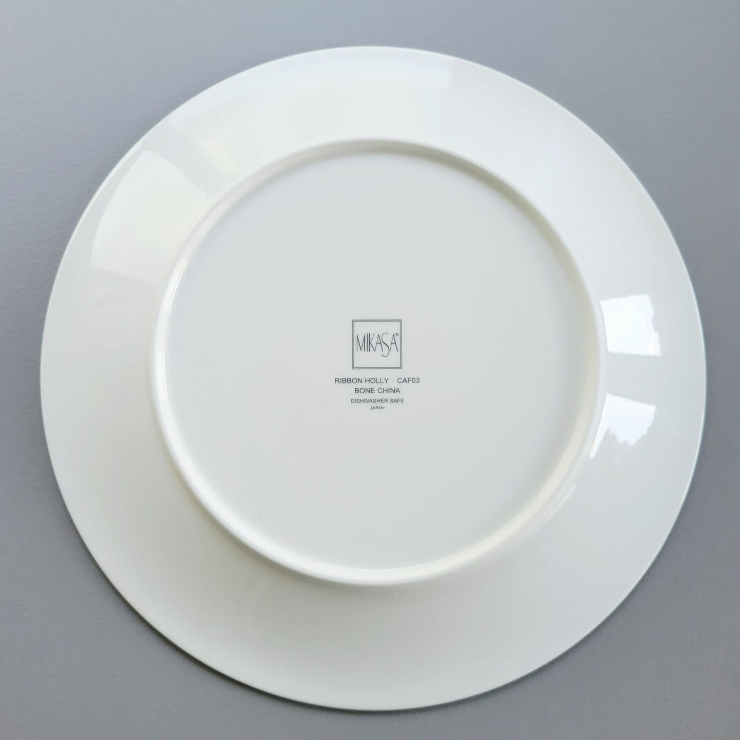 Mikasa Ribbon Holly Dinner Plate, Japan Made