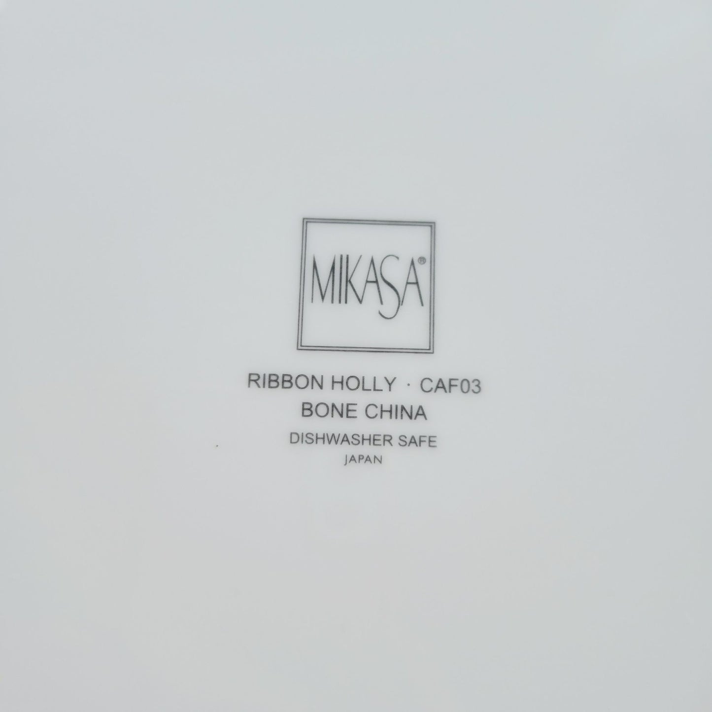 Mikasa Ribbon Holly Dinner Plate, Japan Made