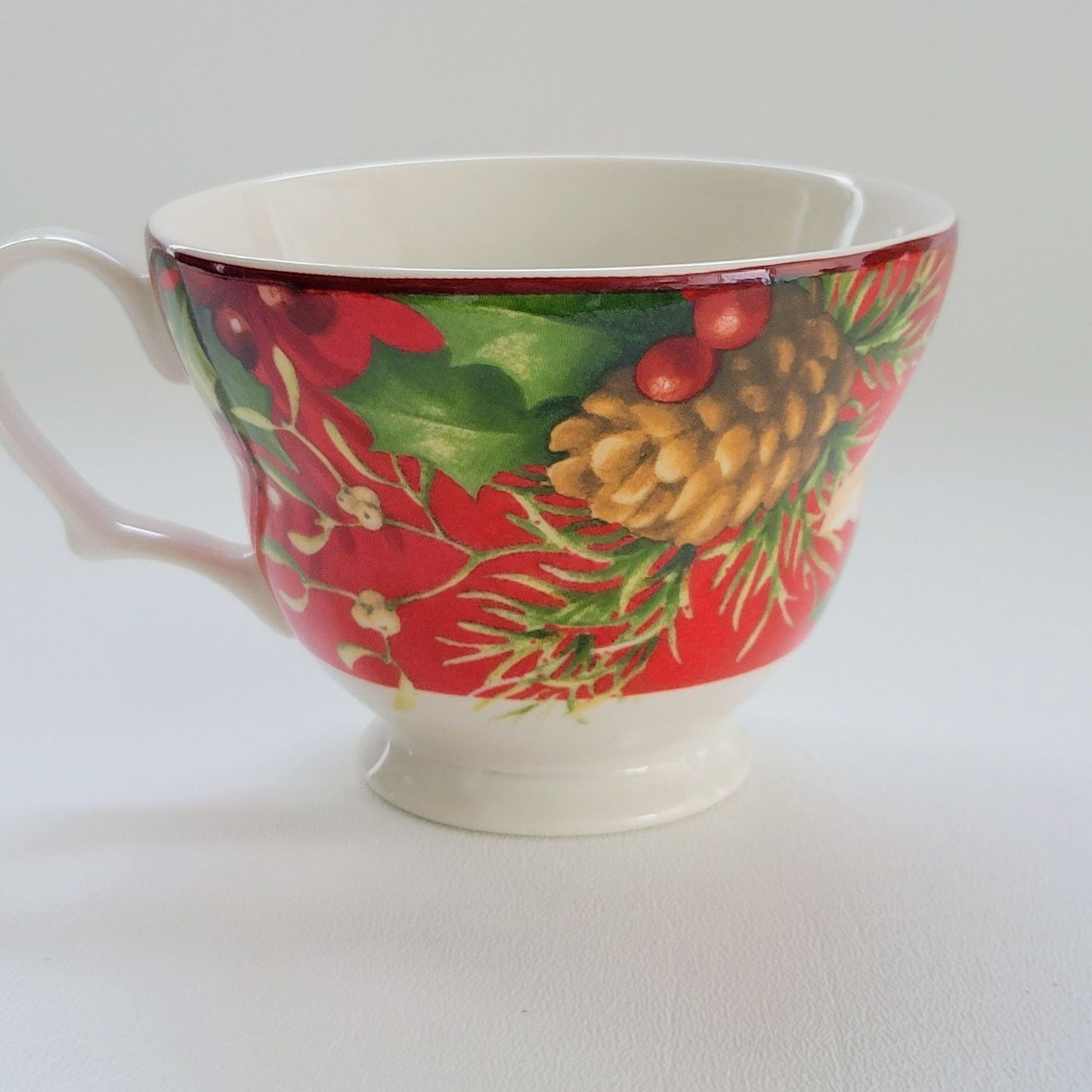 222 Fifth Holiday Wishes & Poinsettia Holly Cup & Saucer, 2 Sets