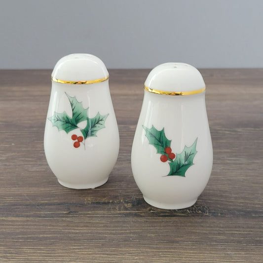 Mikasa Ribbon Holly Salt & Pepper Shaker Set, Japan Made