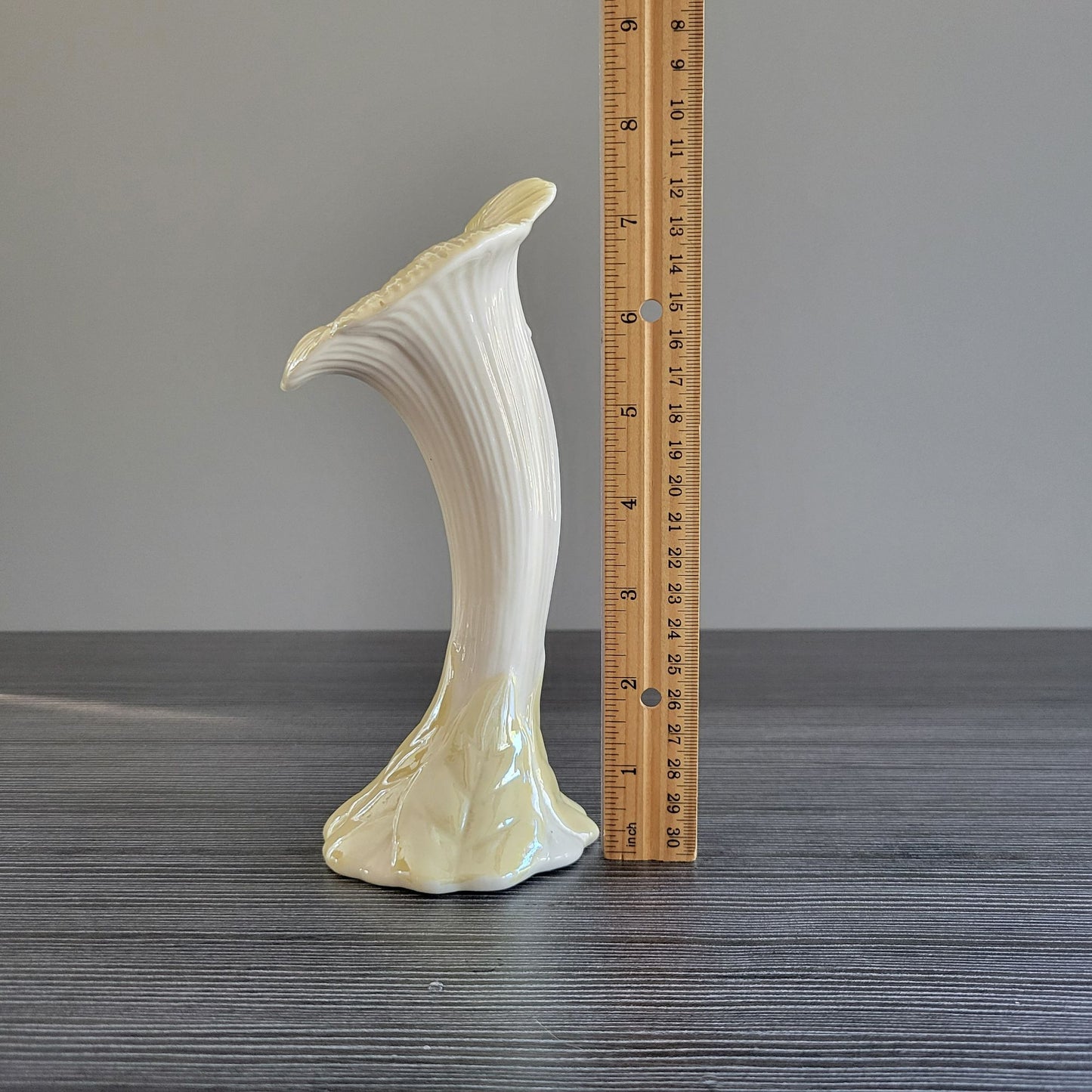 Belleek Sunflower Trumpet 7" Bud Vase c.1965-80 Ireland