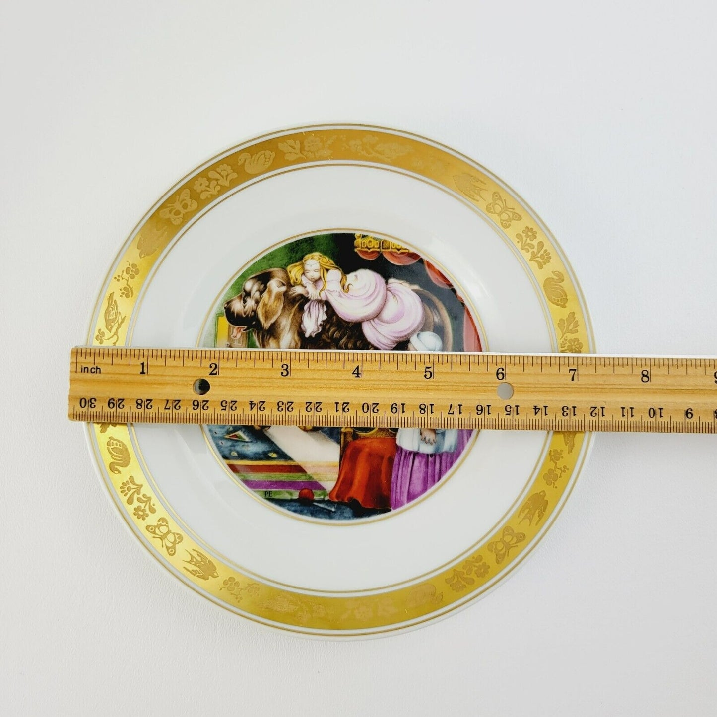 Royal Copenhagen The Tinder Box Hans Christian Andersen Fairy Tale Story Plate, Gold Trim with Etched Design, c.1975-76 Denmark