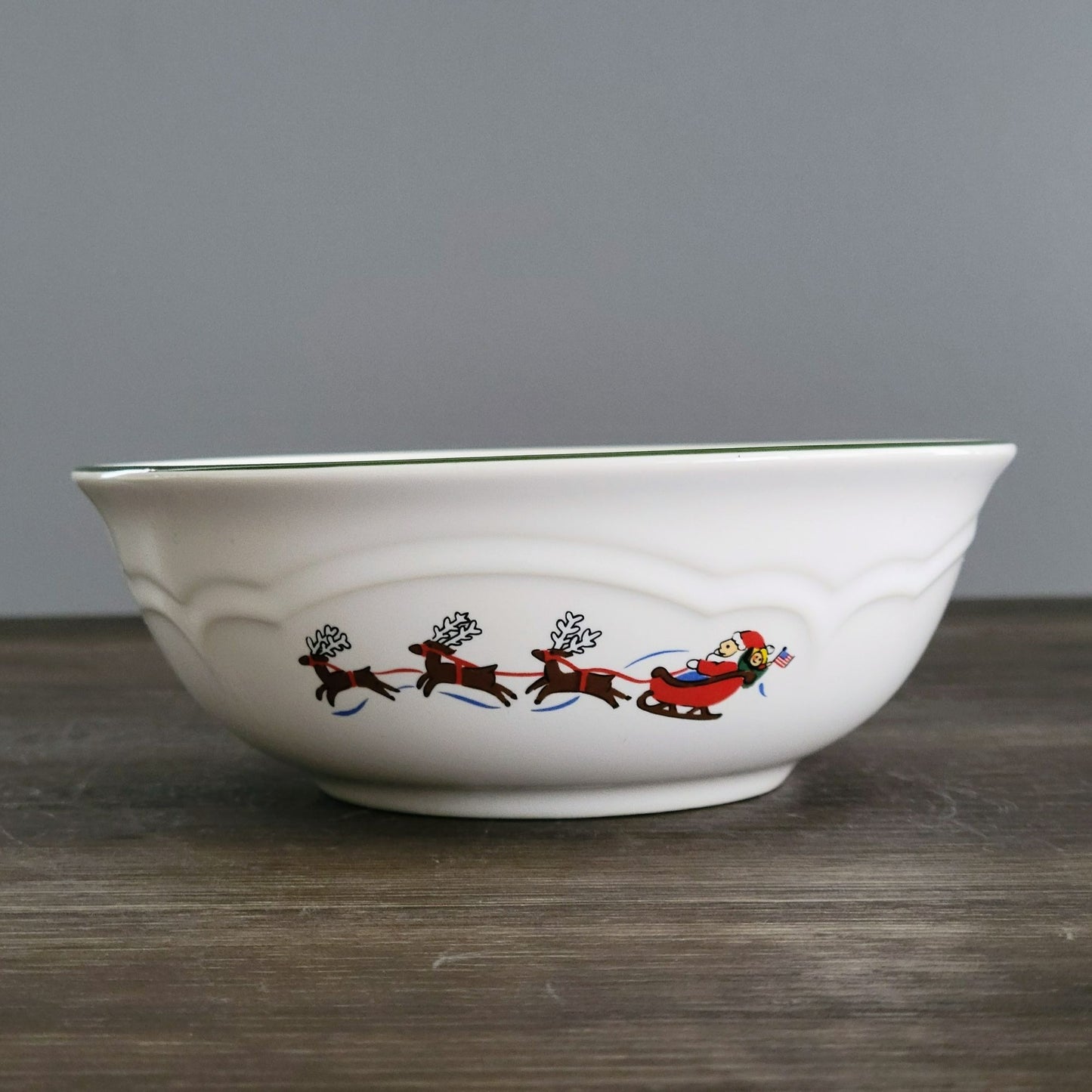 Pfaltzgraff Snow Village Large Soup Bowl, c.1990s