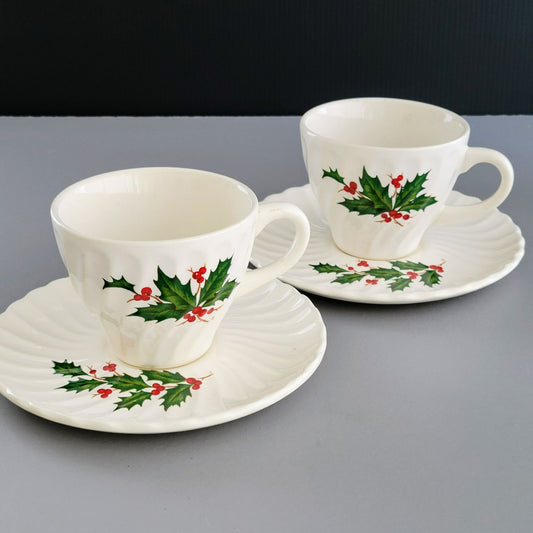Scio Holly Berry Teacup & Saucer, 2 Sets