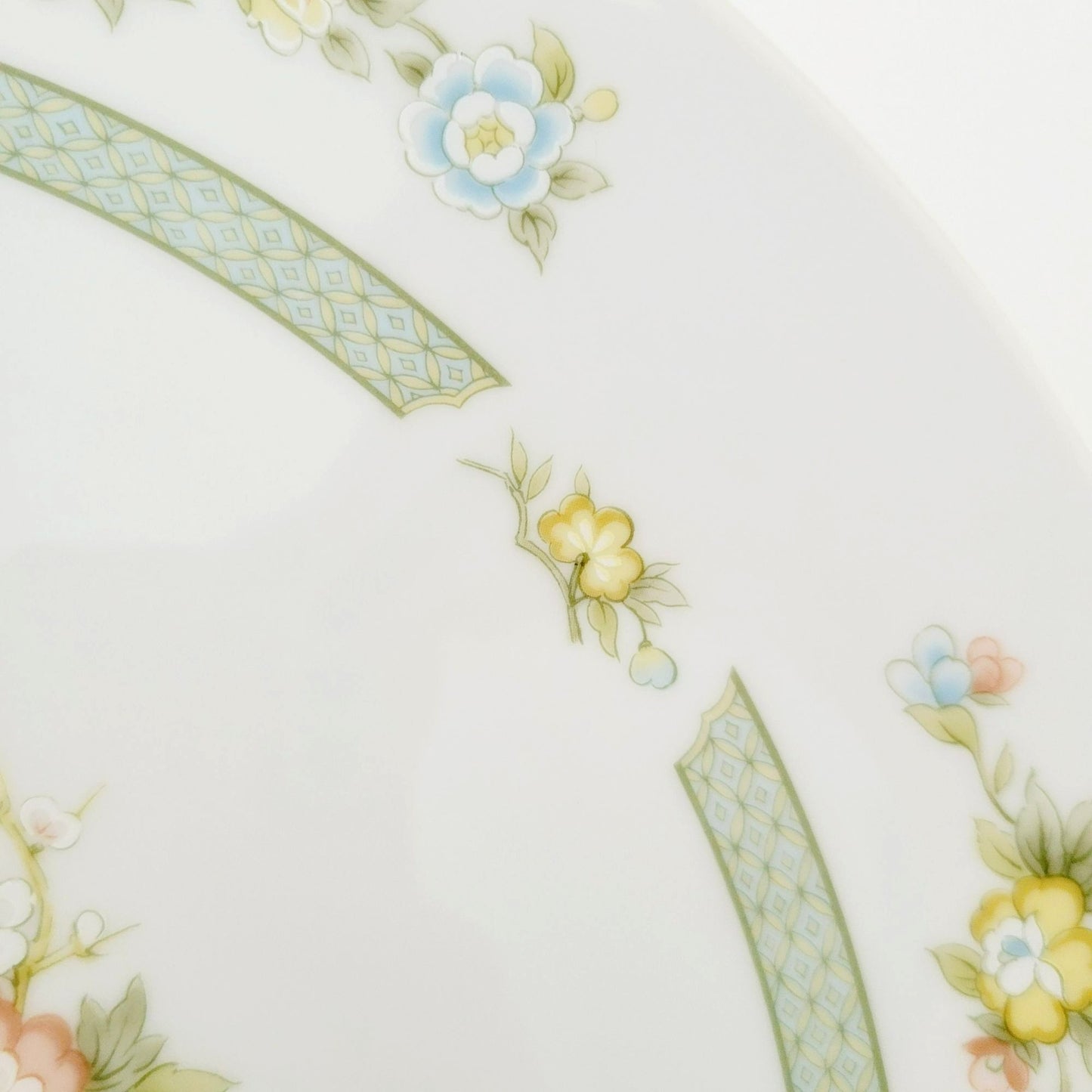 Fashion Royale Ashley 12" Round Platter