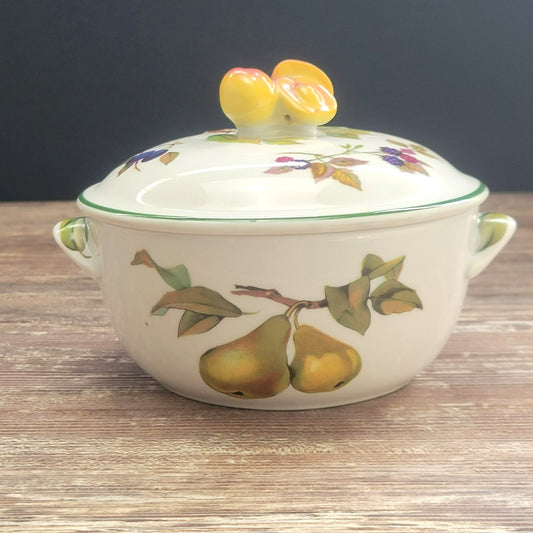 Royal Worchester Evesham 1 Pt Round Covered Casserole Dish