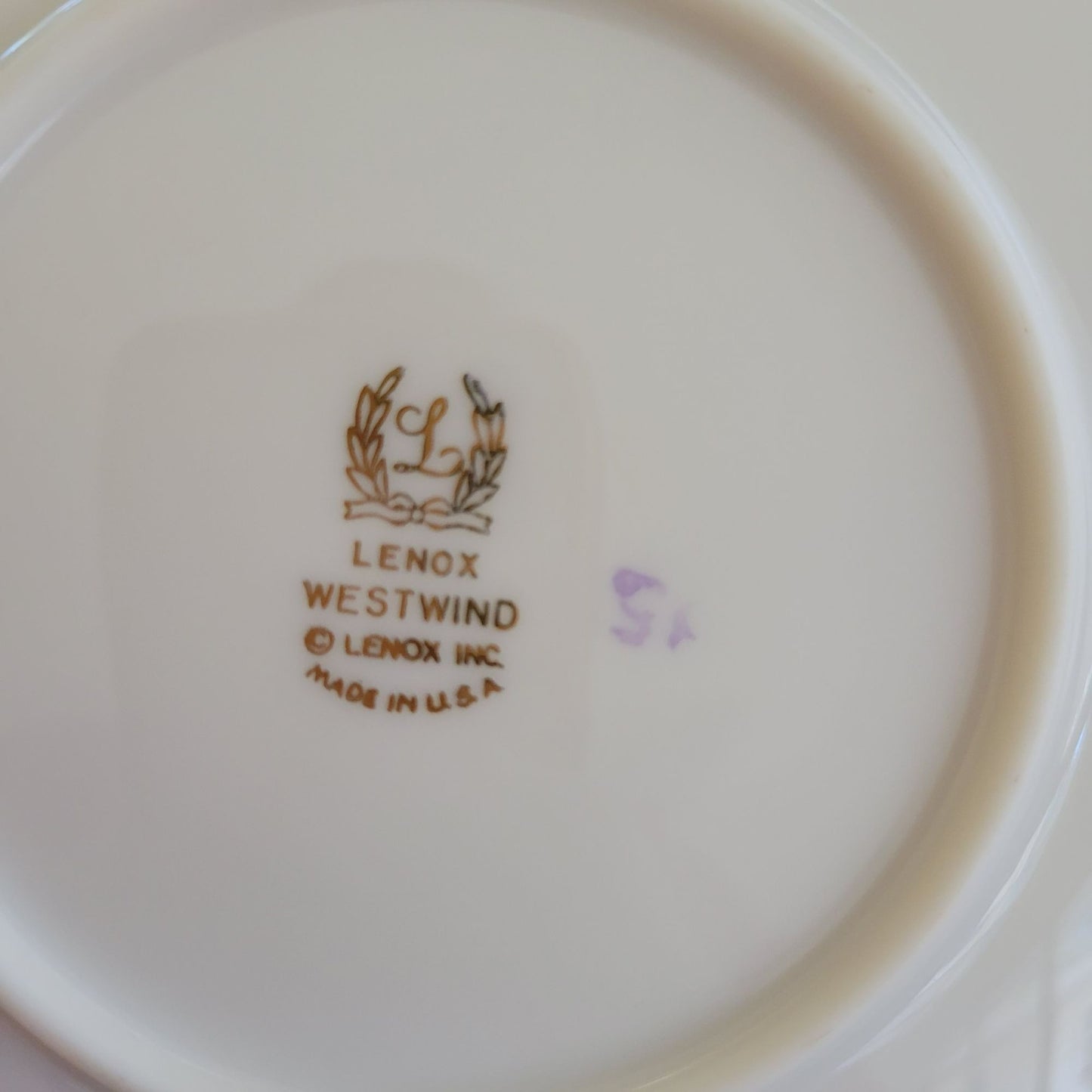 Lenox Westwind Bread Plate, Smooth Base. Gold Trim, USA Made