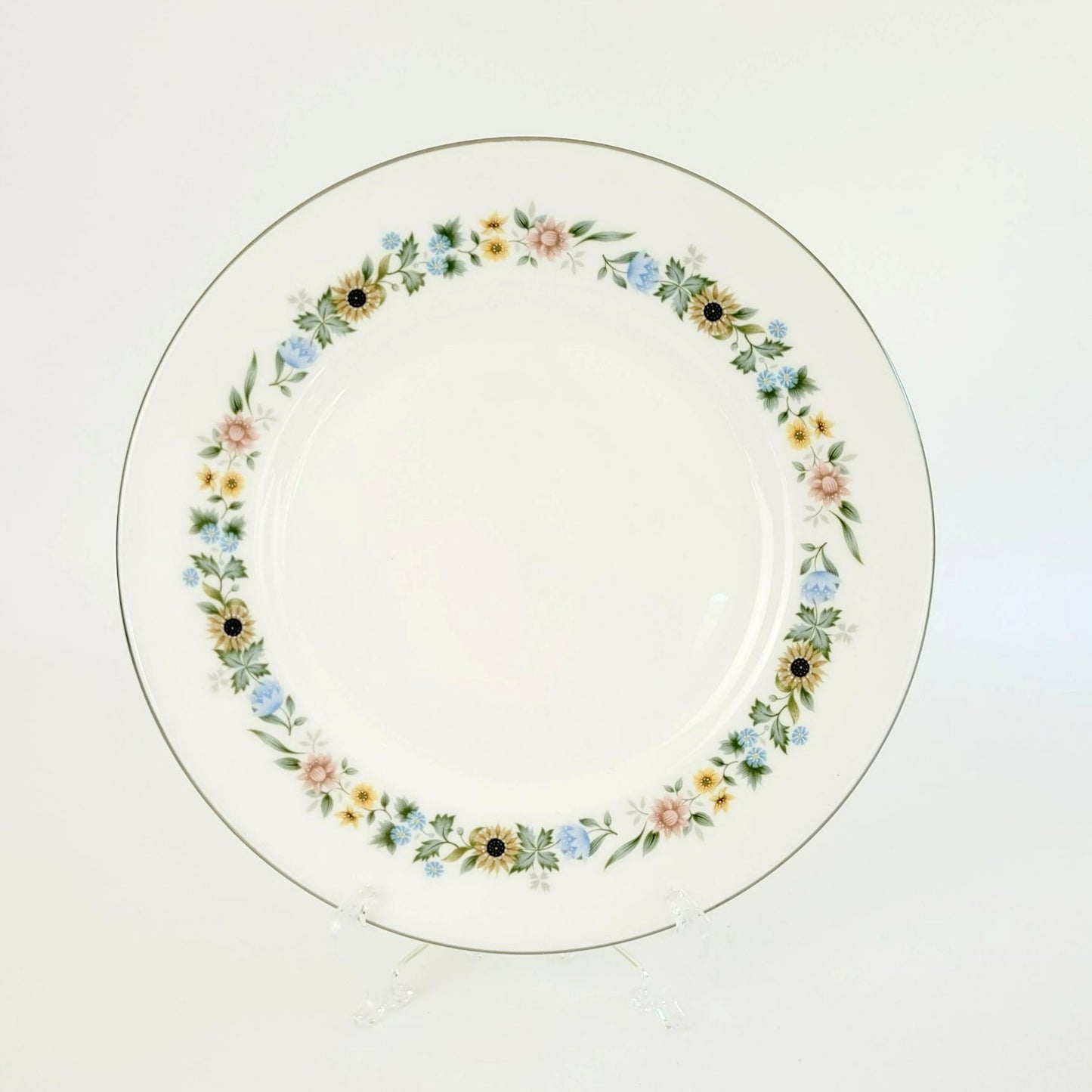 Royal Doulton Pastorale Luncheon Plate, c.1970-90 England