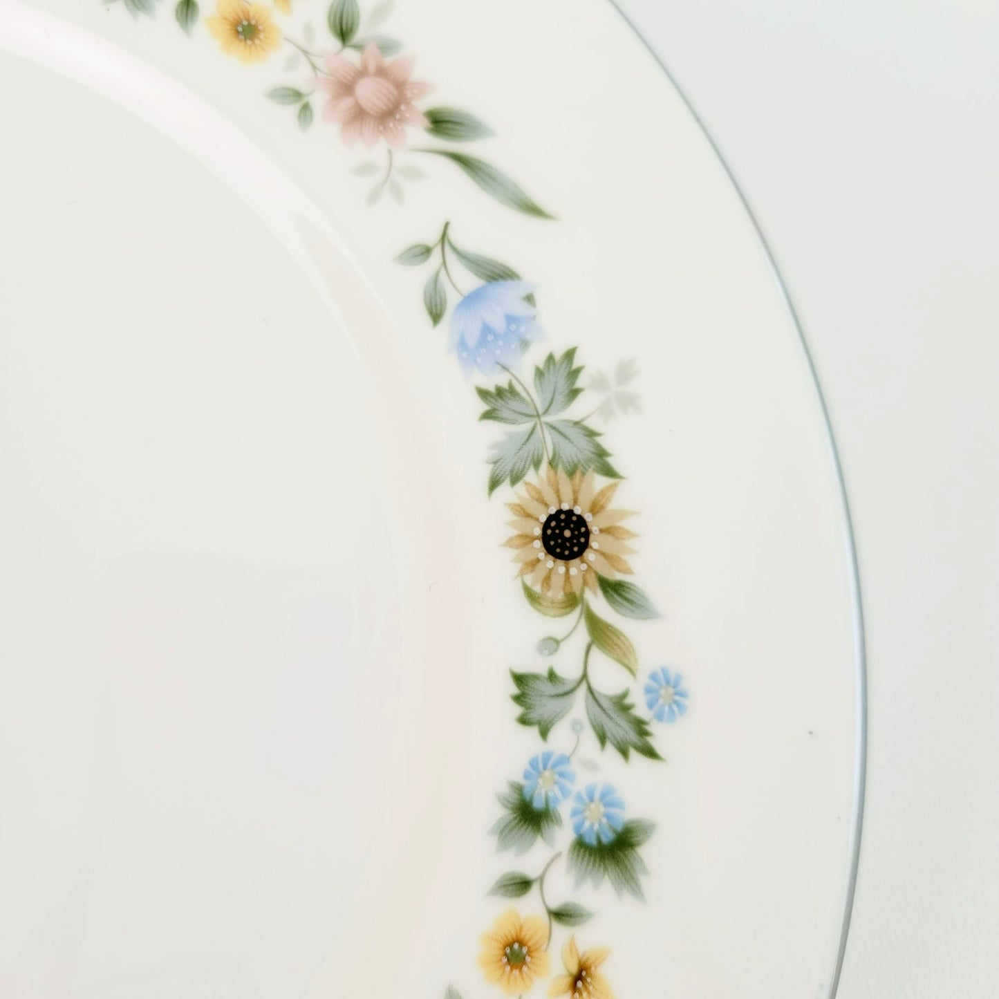 Royal Doulton Pastorale Luncheon Plate, c.1970-90 England