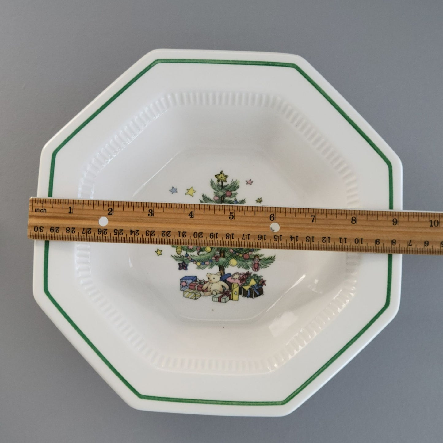 Nikko Christmastime Classic Collection 9" Octagonal Serving Bowl c.1979-83