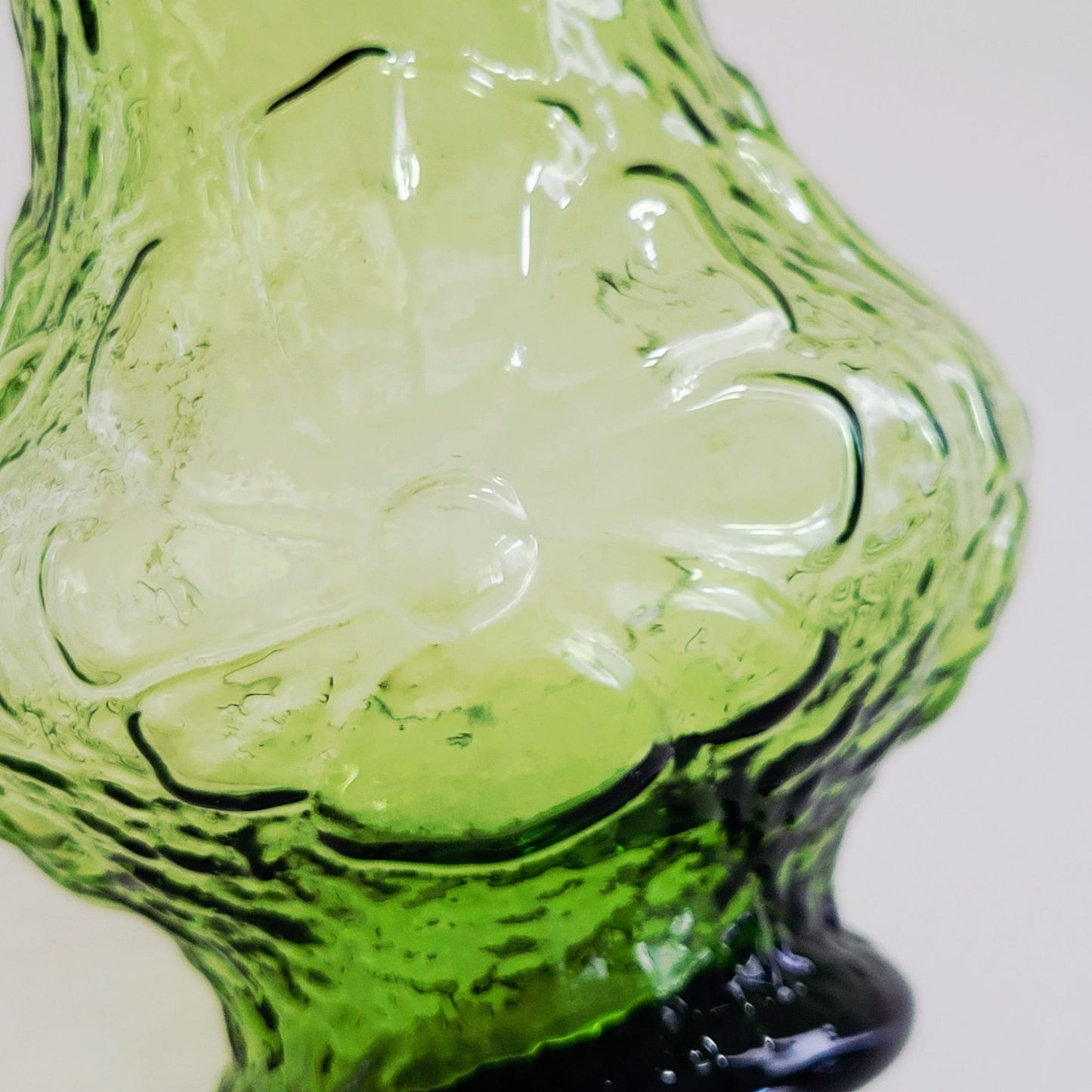 Anchor Hocking Rainflower Green 5" Flower Vase, USA Made