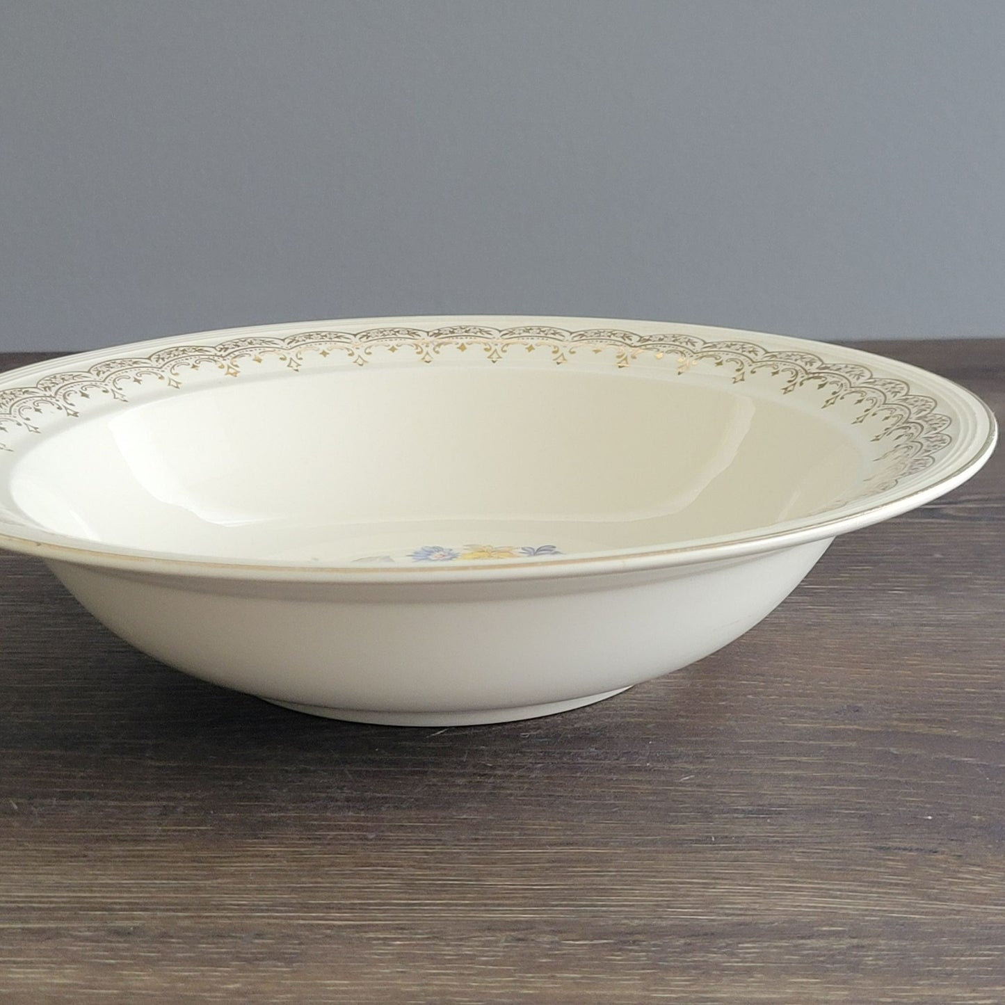 Edwin Knowles Priscilla 10" Round Serving Bowl c.1940s USA