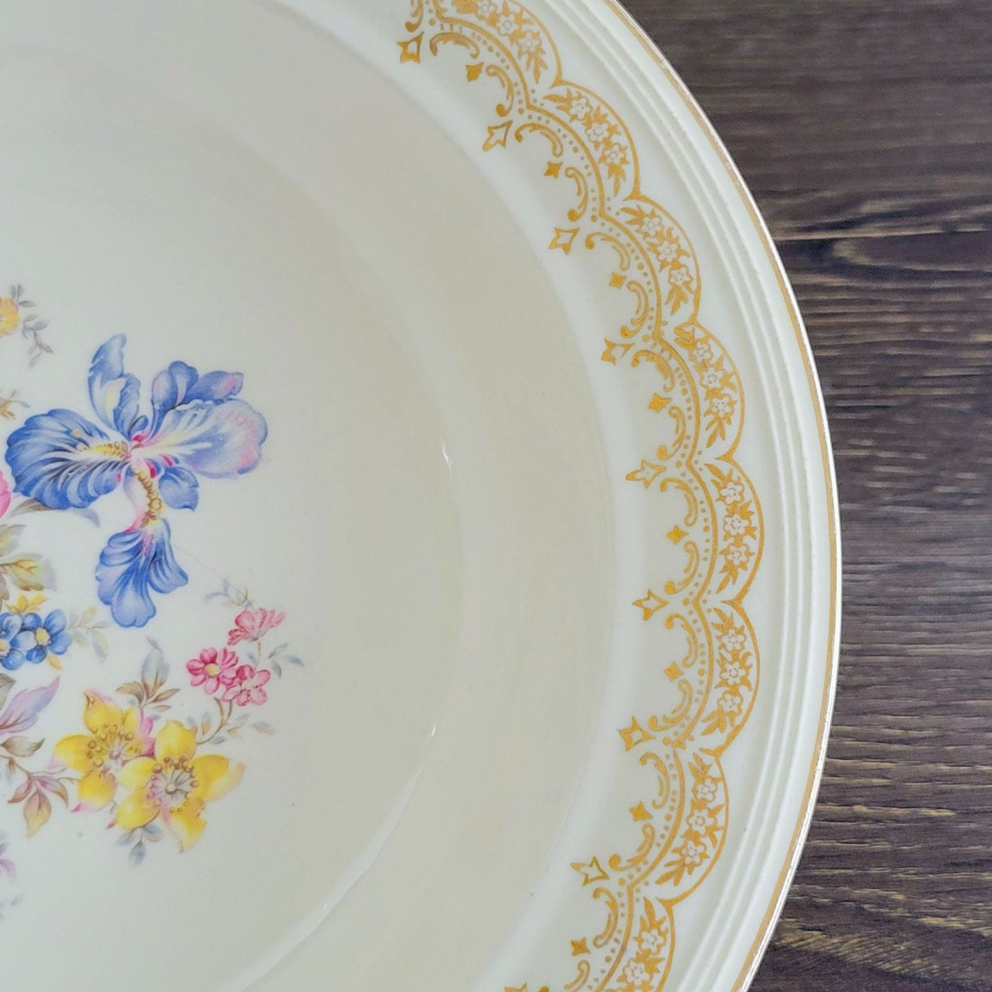Edwin Knowles Priscilla 10" Round Serving Bowl c.1940s USA