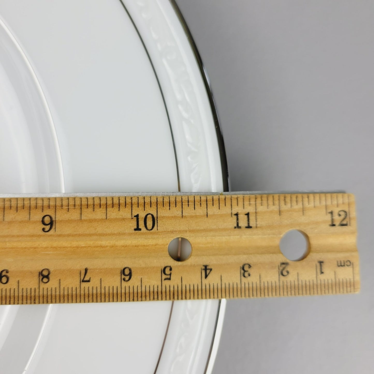 Noritake Stoneleigh Dinner Plate, Embossed Scroll Band & Platinum Rings