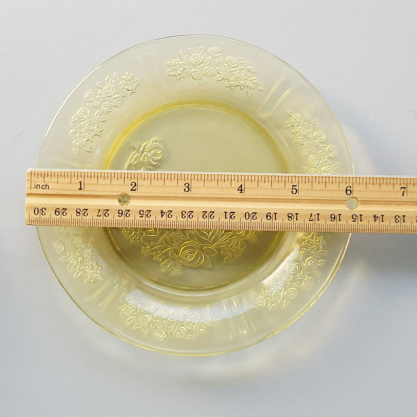 Federal Glass Sharon Bread Plate Set of 2, c.1930s USA