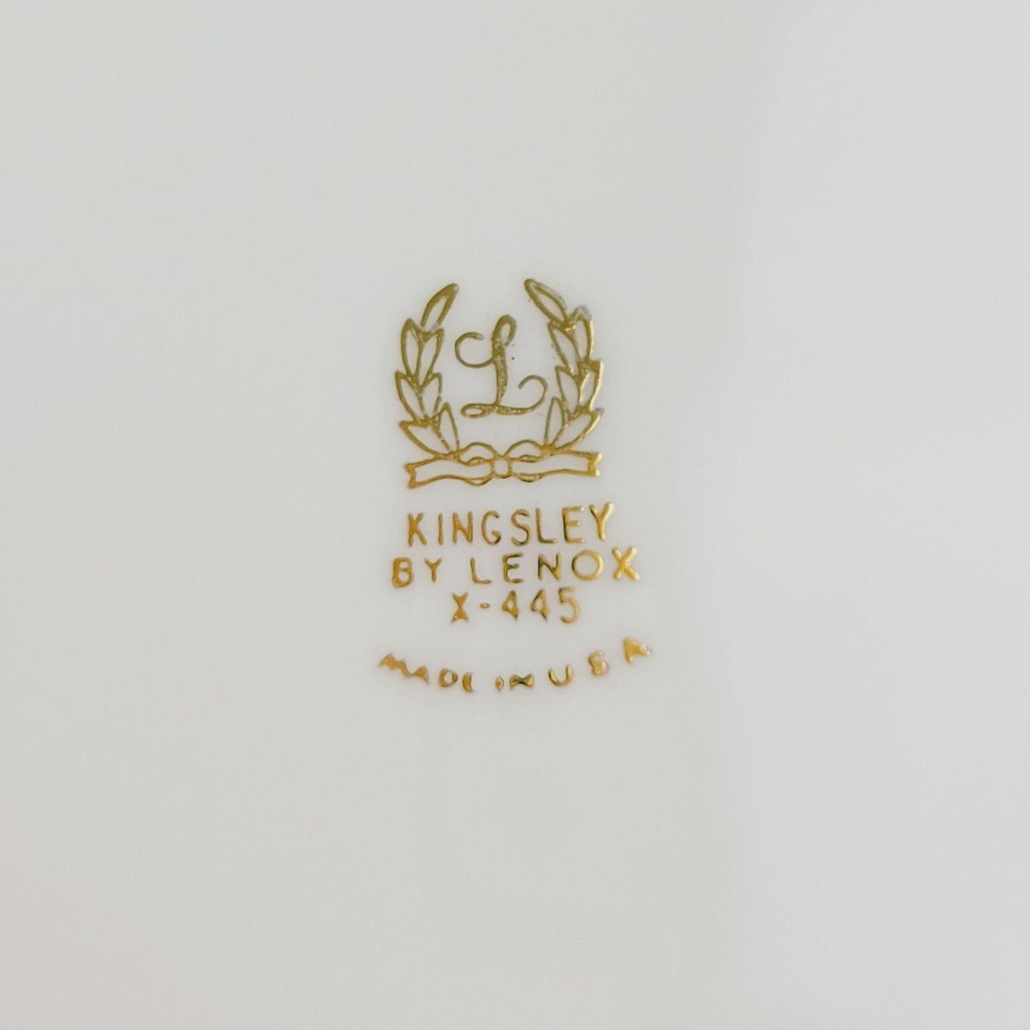 Lenox Kingsley Dinner Plate, Platinum Trim, c.1954-79 USA
