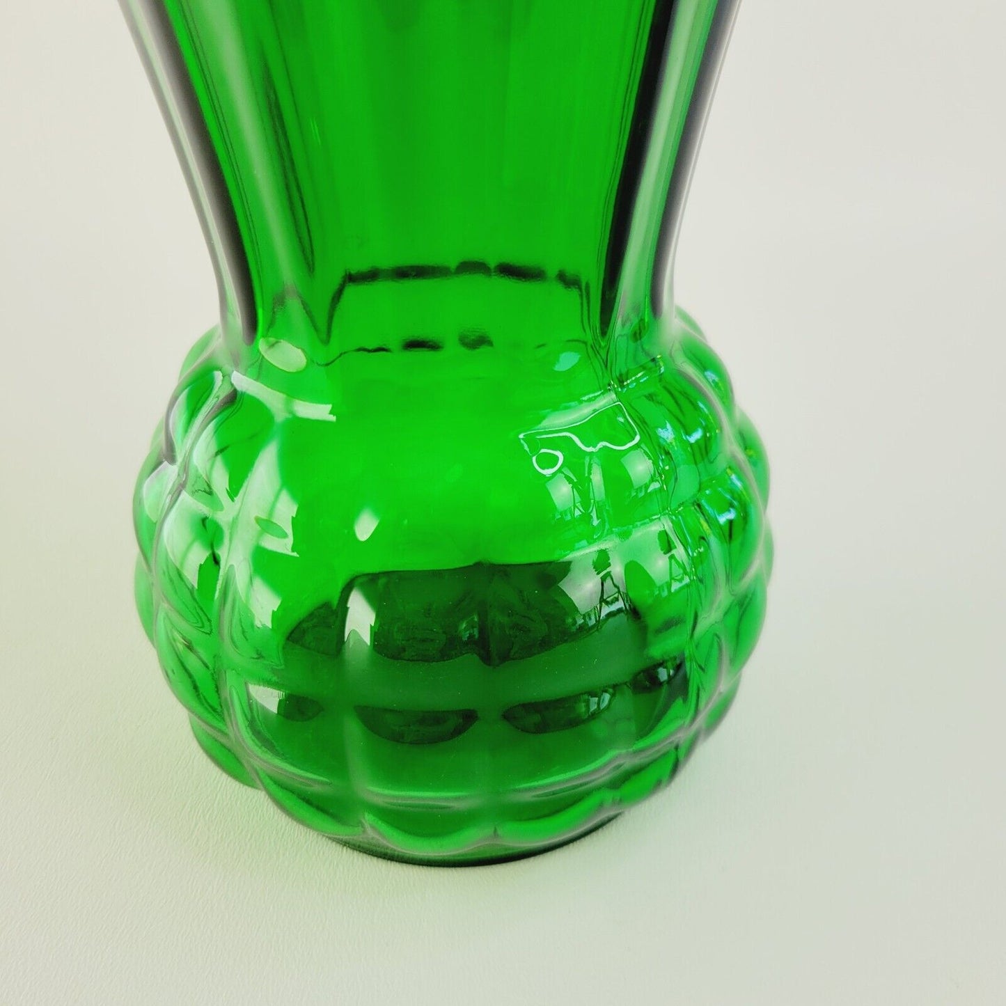 Retro 9" Forest Green Glass Vase Anchor Hocking Flared Pineapple Shaped