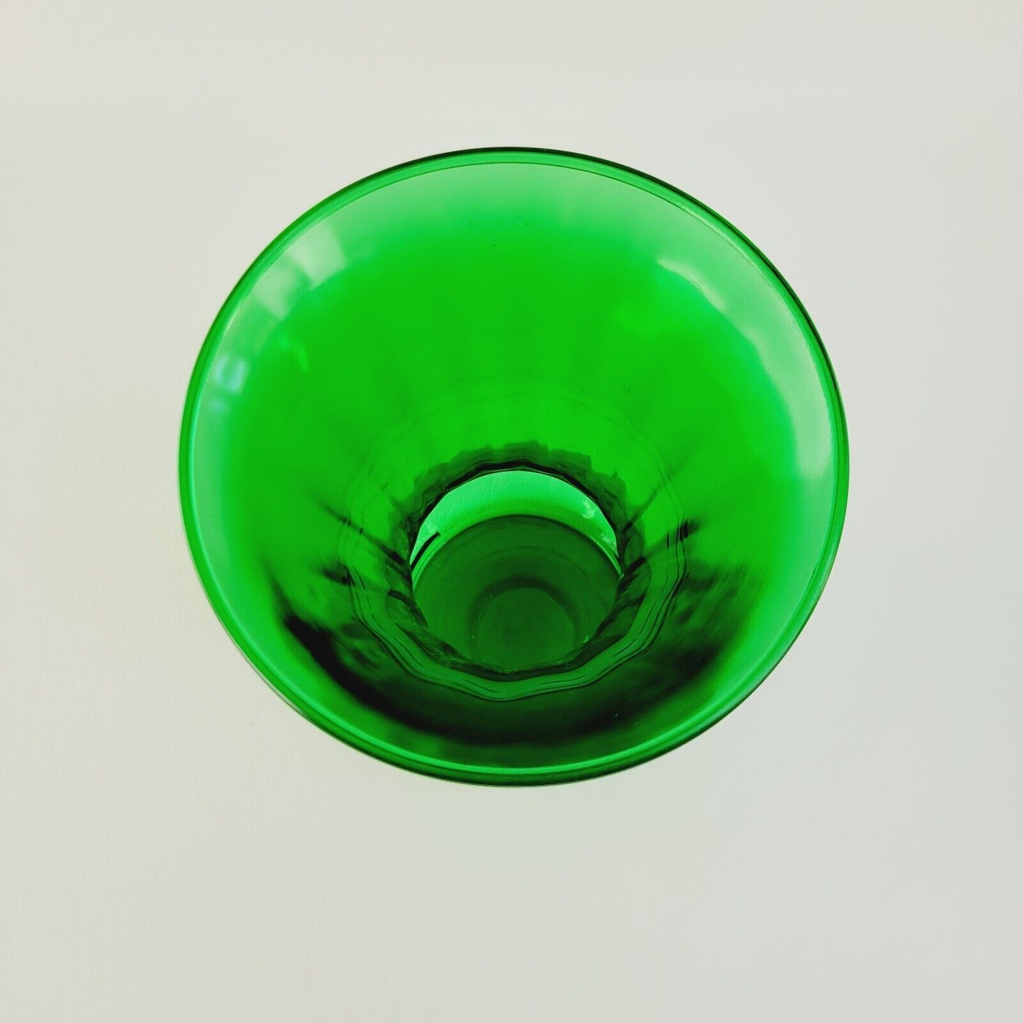 Retro 9" Forest Green Glass Vase Anchor Hocking Flared Pineapple Shaped