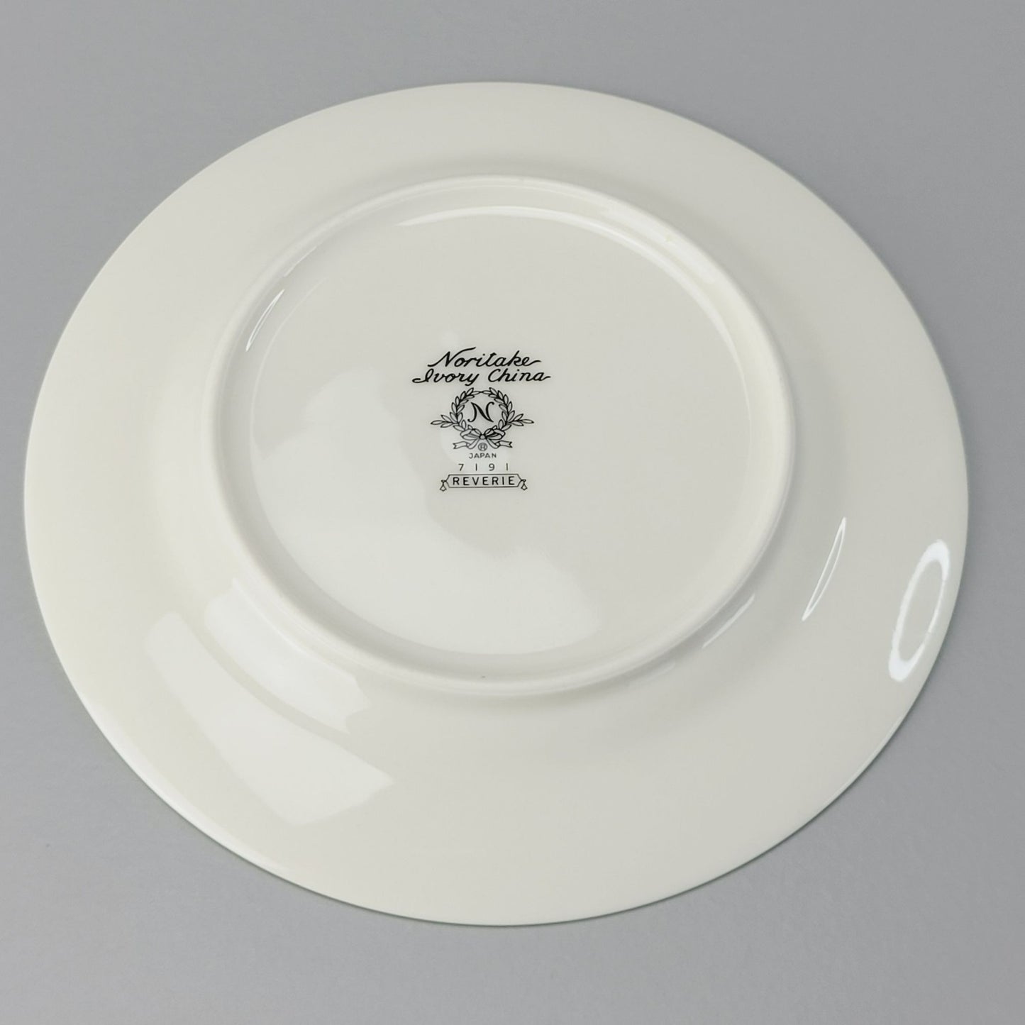 Noritake "Reverie" Bread Plate Set of 2, Made in Japan