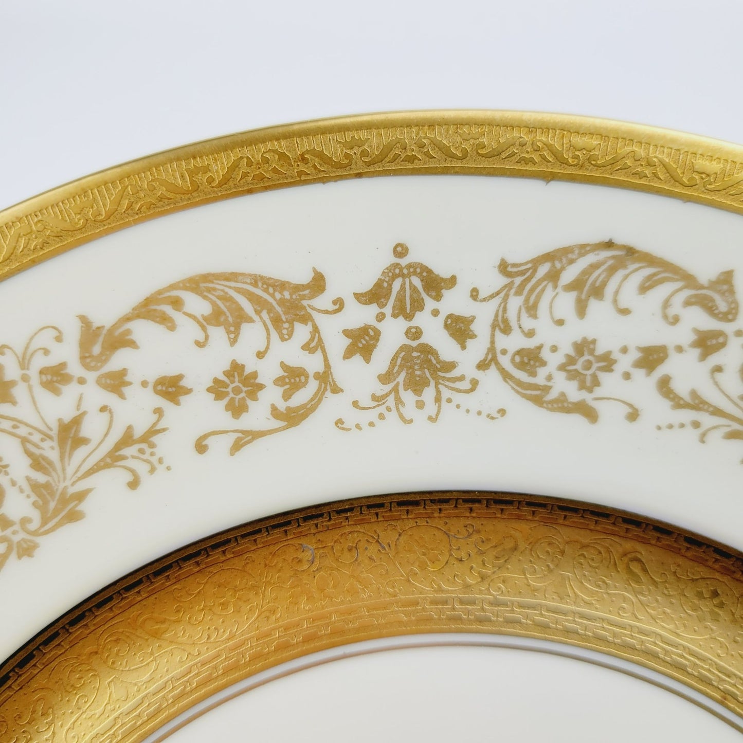 Royal Bayreuth Gold Encrusted Dinner Plate, Made in Germany