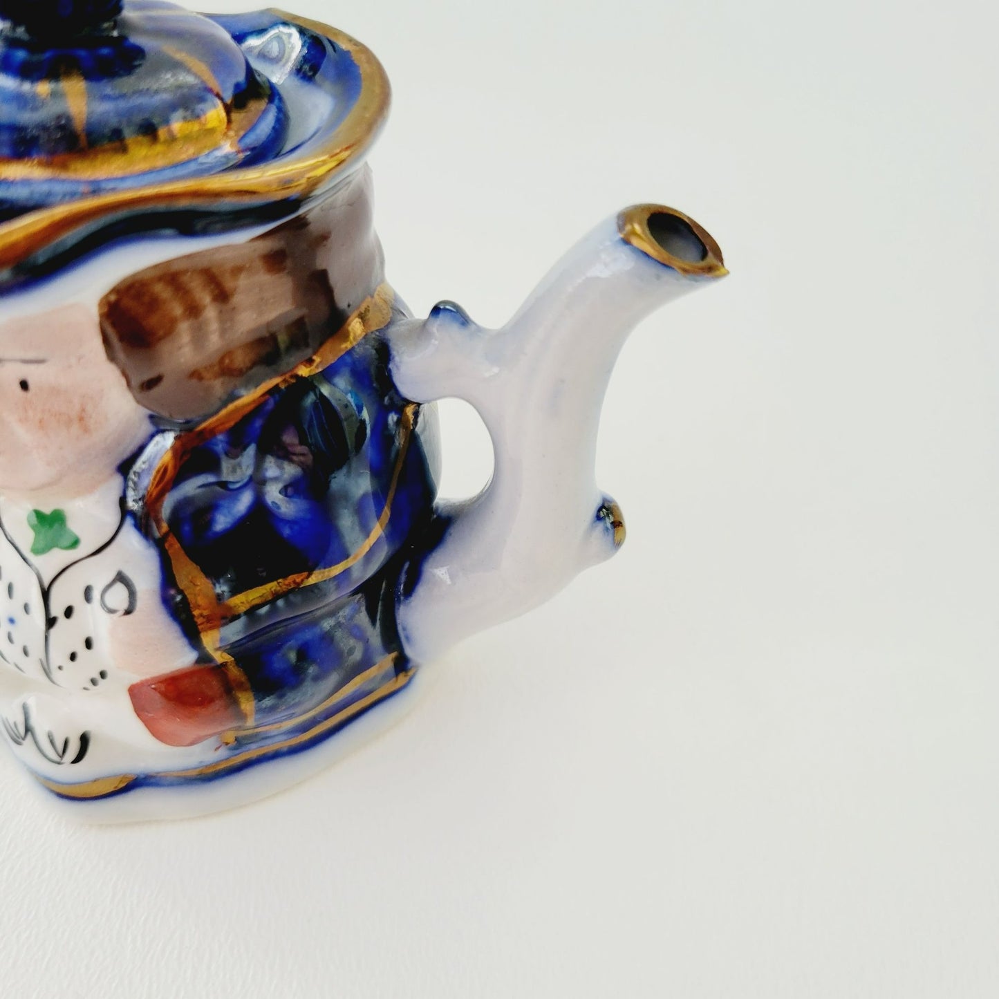 Double Sided Toby Miniature Tea Set, by Old Castle Made in England