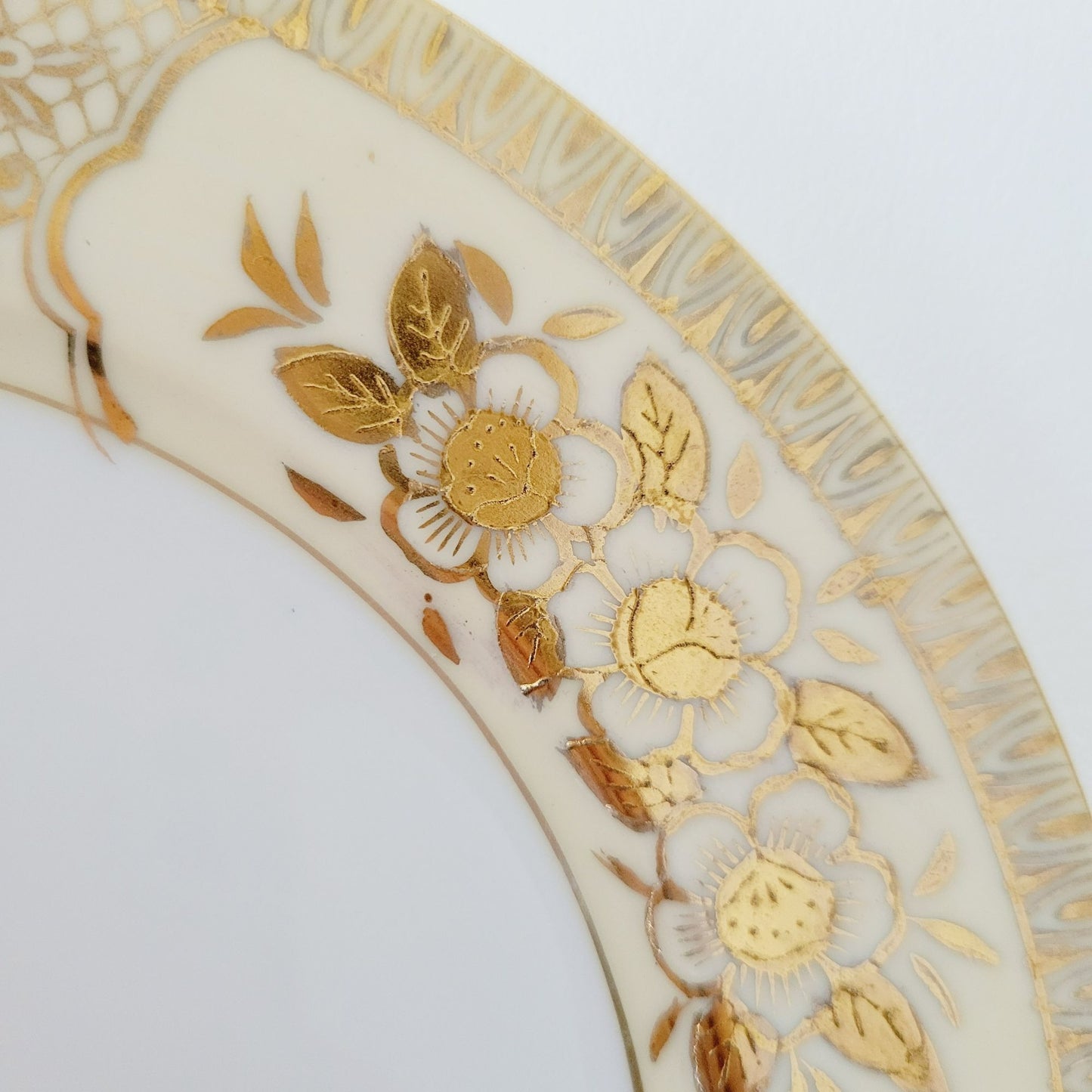 Chikaramachi Embossed Hand-Painted Salad Plate, Set of 2, 1920-30s Japan