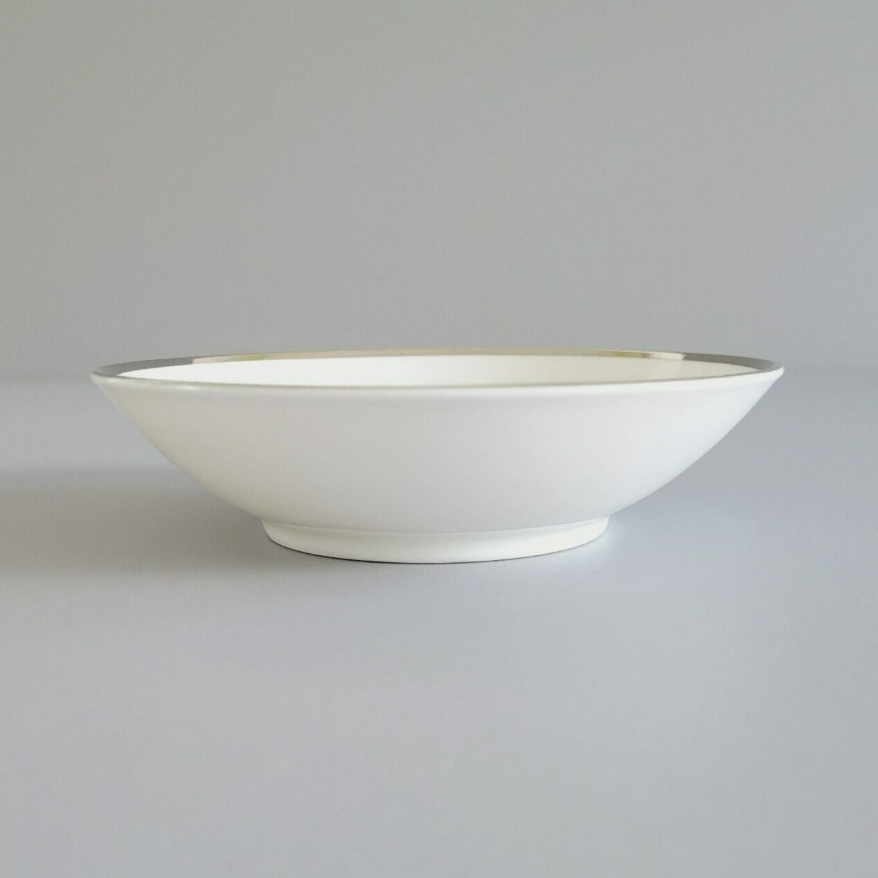 Johann Haviland Wedding Ring Berry Bowl Set of 2, Platinum Trim c.1960s Germany