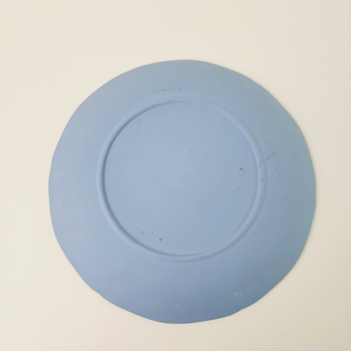Wedgwood Blue Jasperware Christmas Plate 1991, Hark the Herald Angels Sing