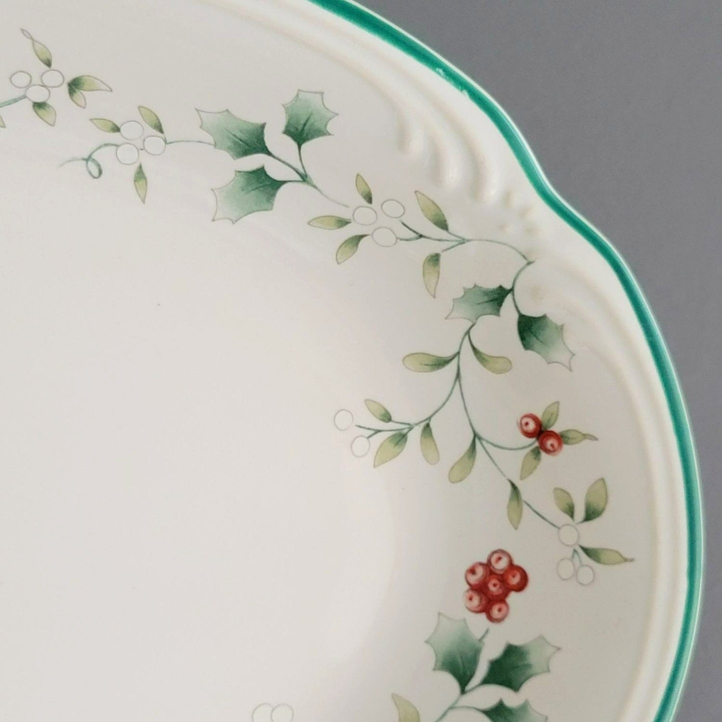 Pfaltzgraff Winterberry 12" Oval Serving Platter, USA Made
