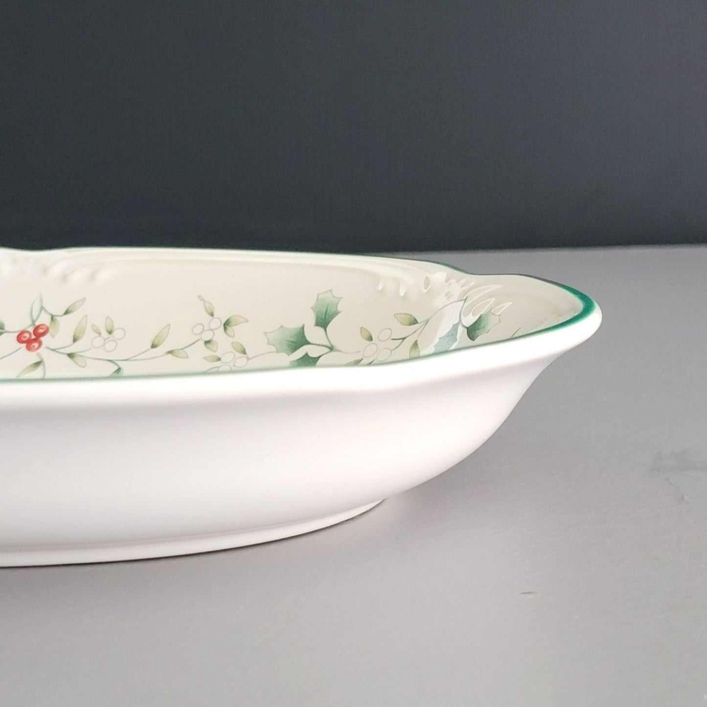 Pfaltzgraff Winterberry 12" Oval Serving Platter, USA Made