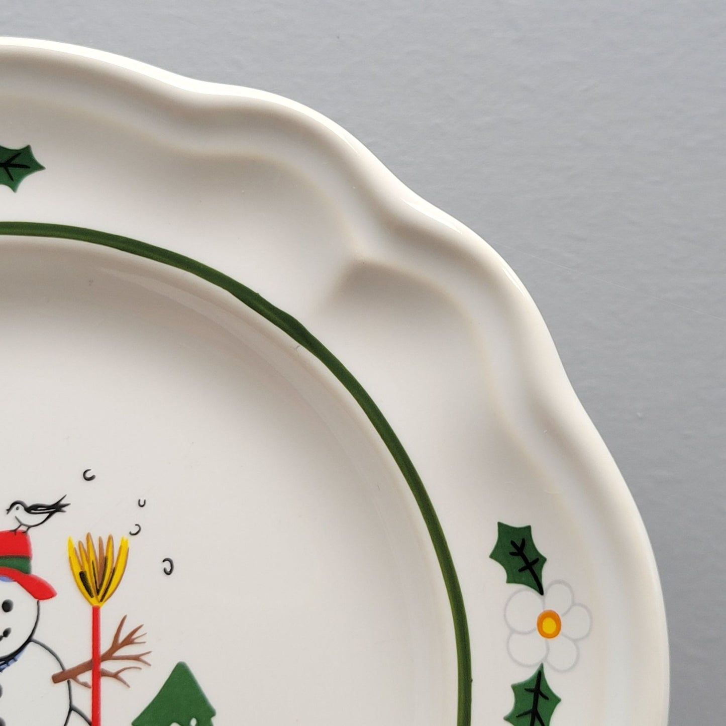 Pfaltzgraff Snow Village Bread Dessert Plate, c.1990s USA