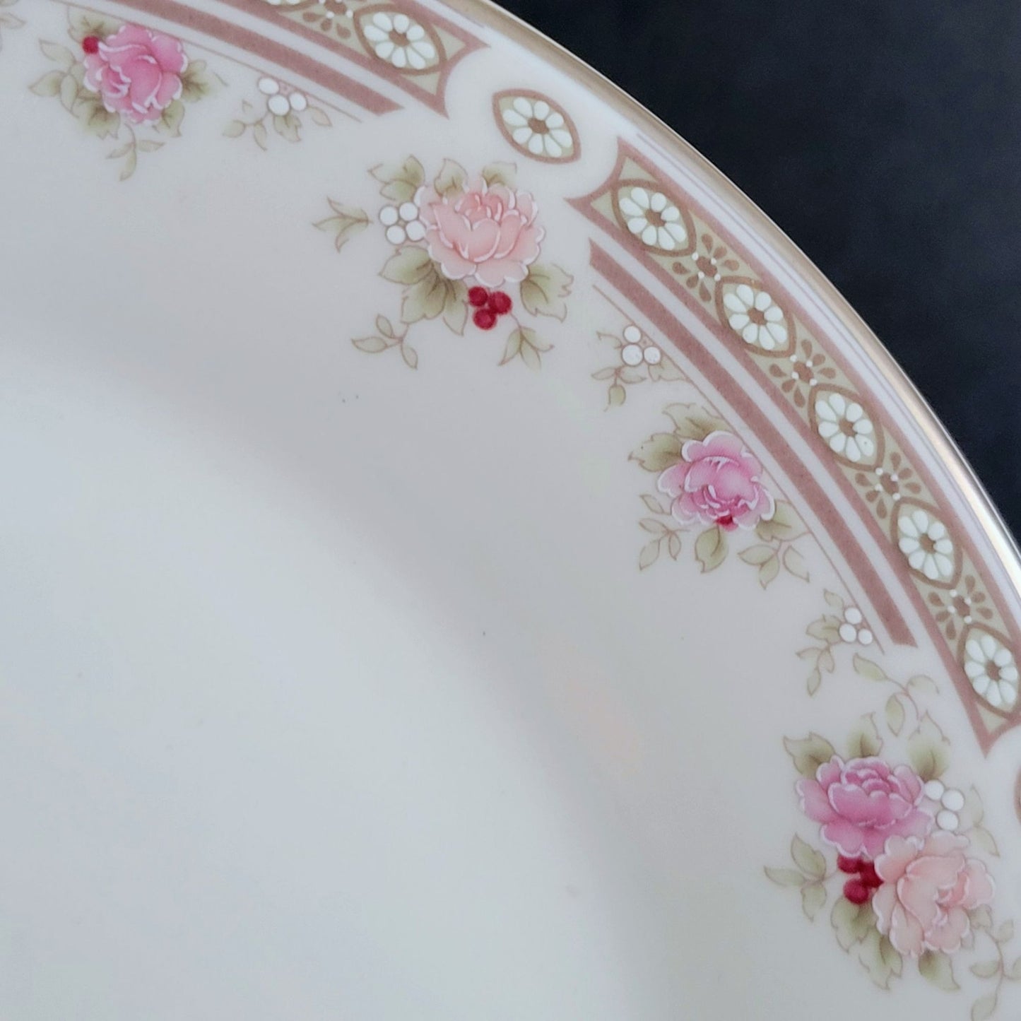 Royal Doulton Elegance Salad Plate, Set of 2, 1980s Vogue Collection
